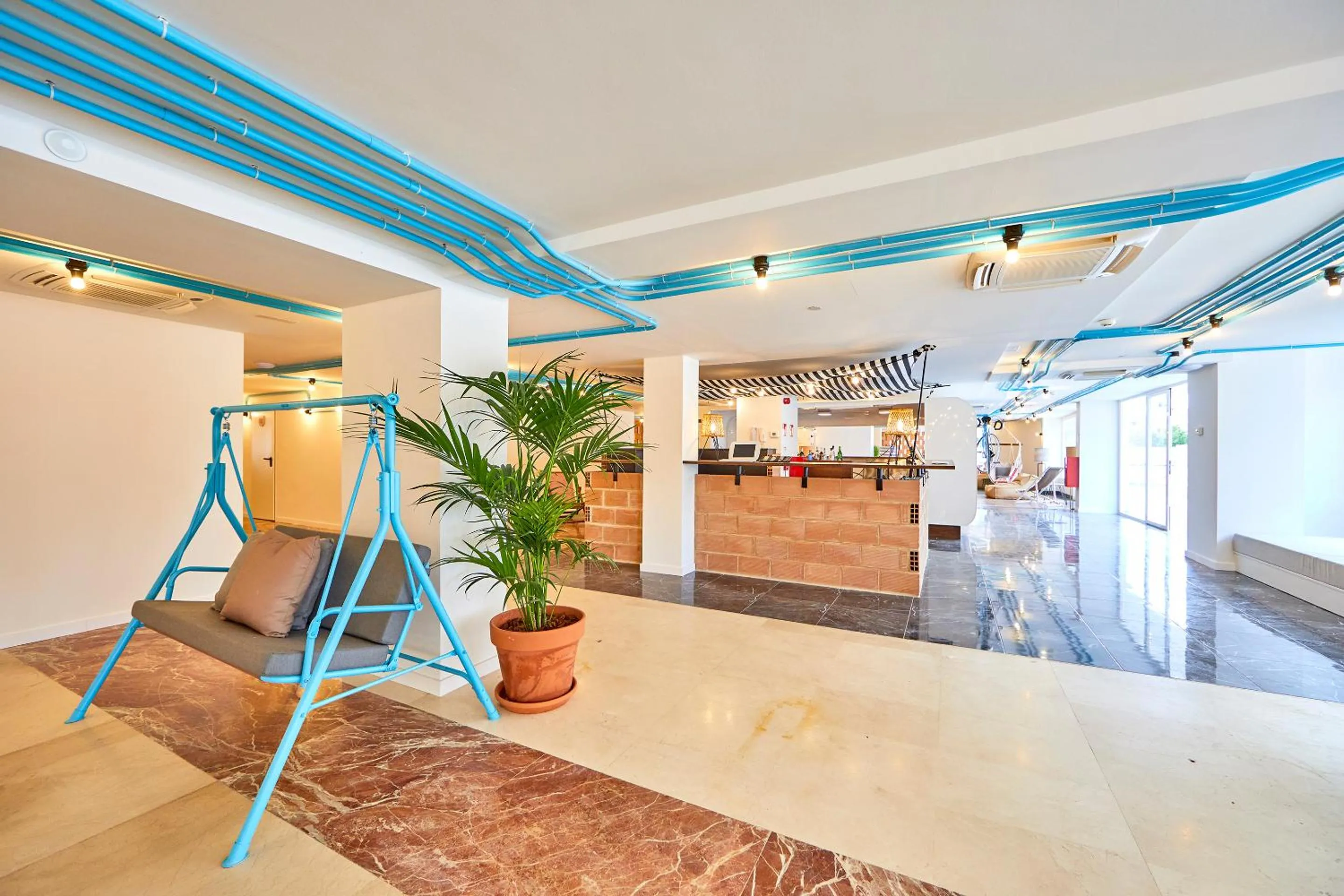 Area and facilities in tent Playa de Palma