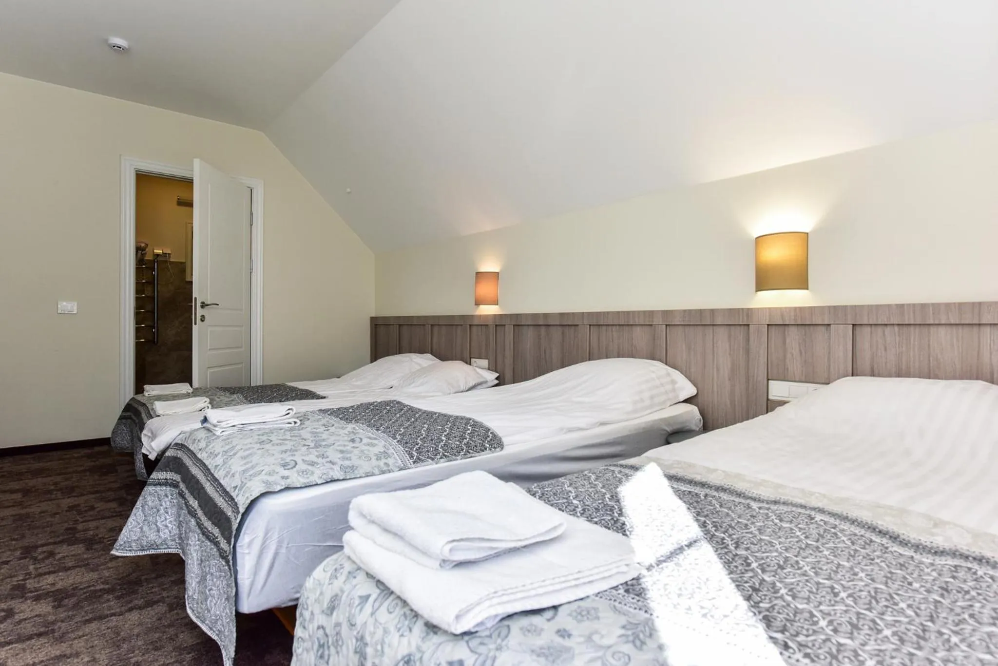 Bedroom, Bed in Auroradream