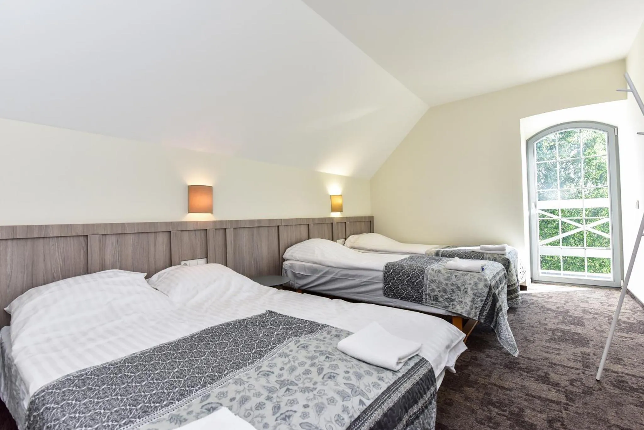 Bedroom, Bed in Auroradream