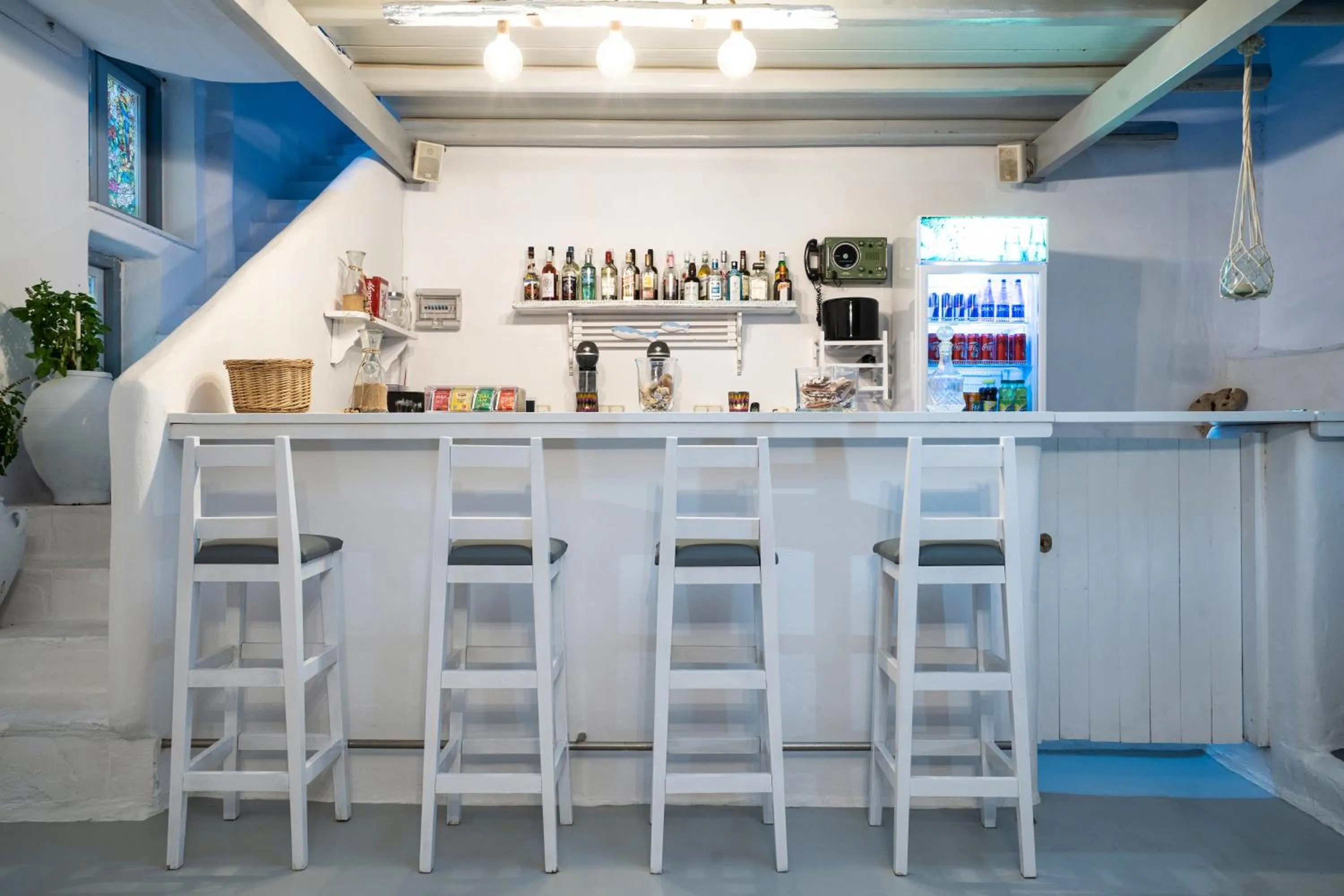 Restaurant/places to eat in Hotel Iris