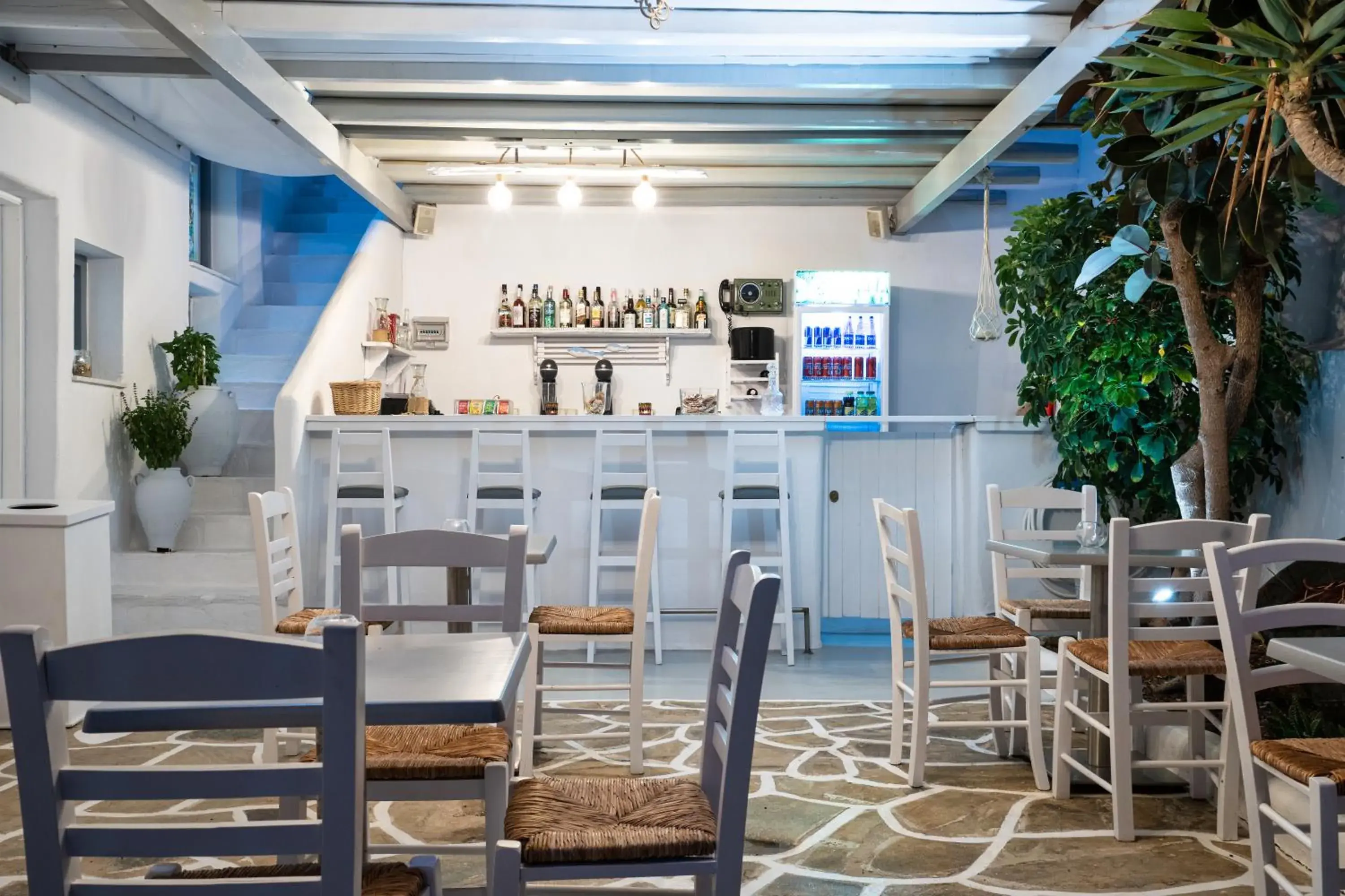 Lounge or bar in Hotel Iris Lounge or bar in Hotel Iris