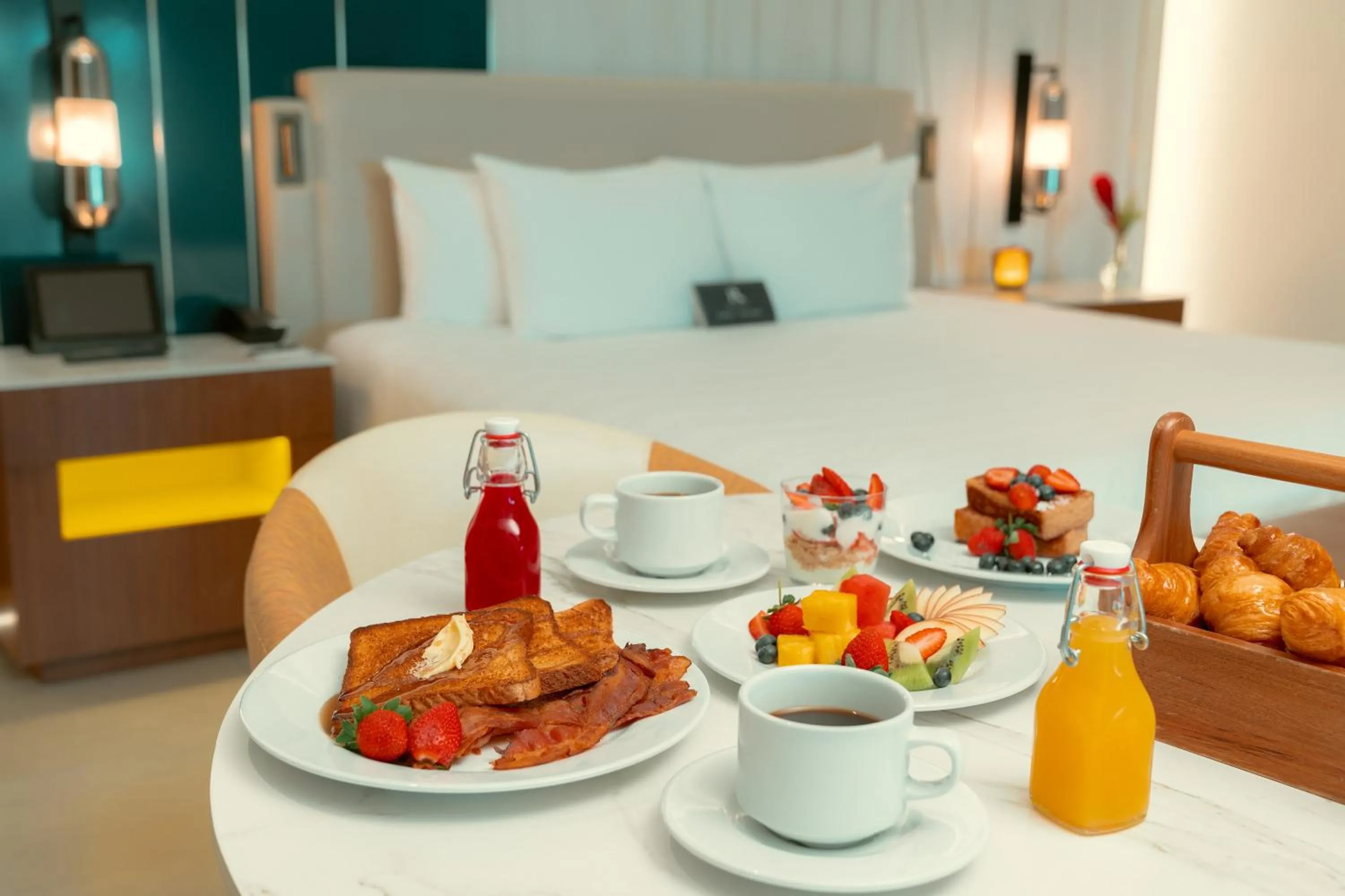 Food and drinks, Bed in Hard Rock Hotel & Casino Punta Cana - All Inclusive