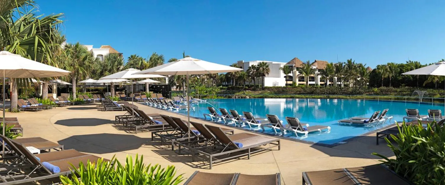 Swimming pool in Hard Rock Hotel & Casino Punta Cana - All Inclusive