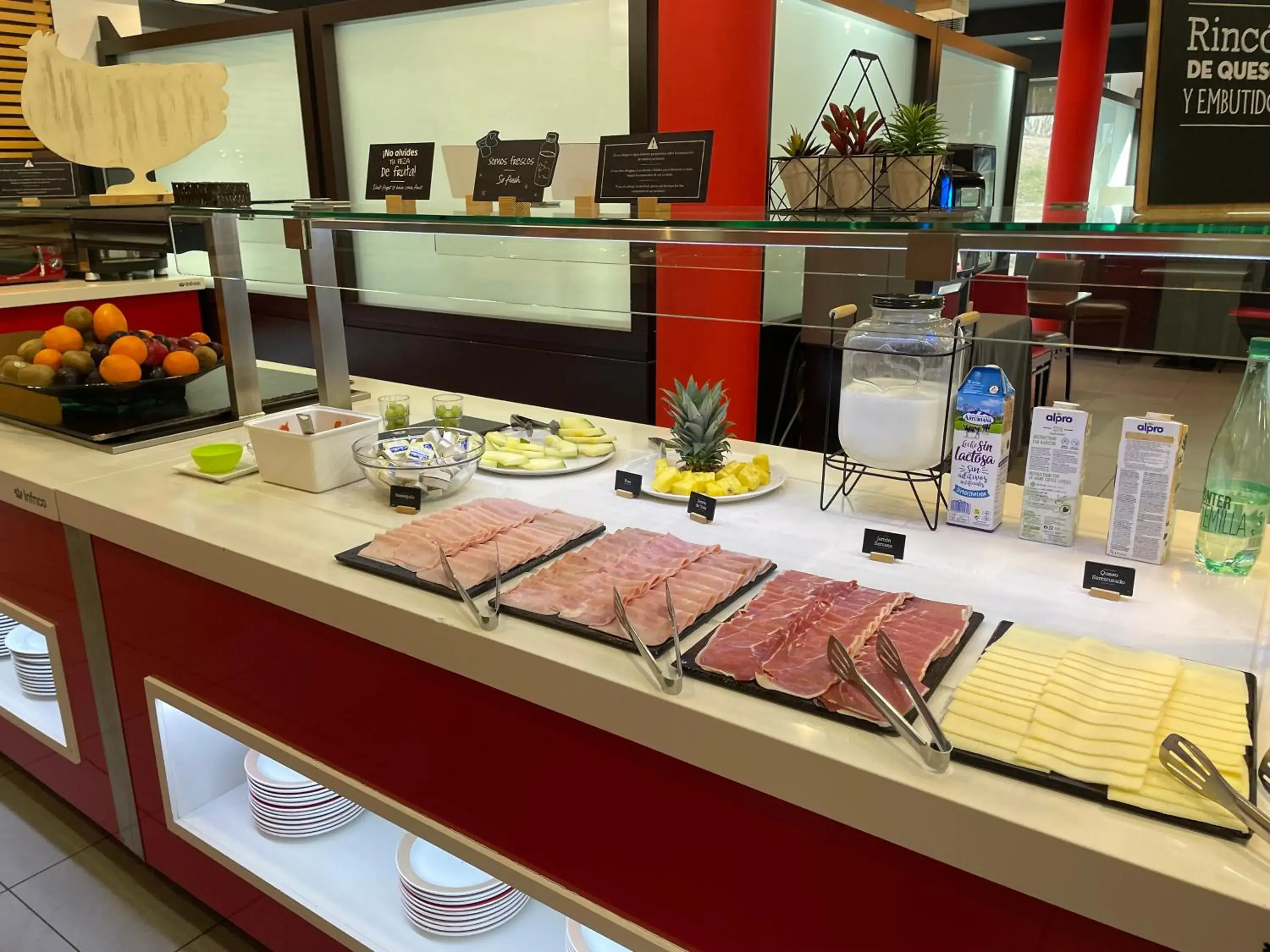 Breakfast in Ibis Budget Girona Costa Brava Breakfast in Ibis Budget Girona Costa Brava