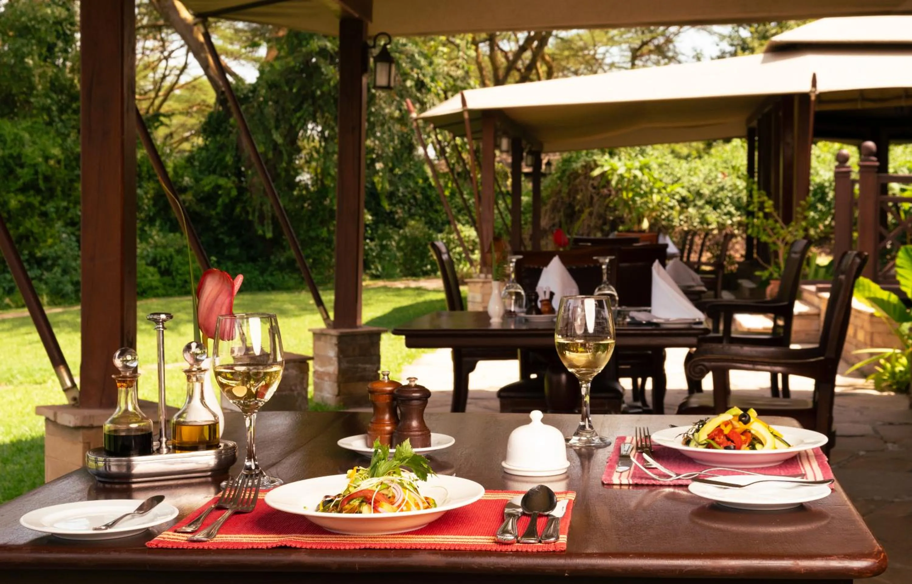 Restaurant/places to eat in Lake Elmenteita Serena Camp
