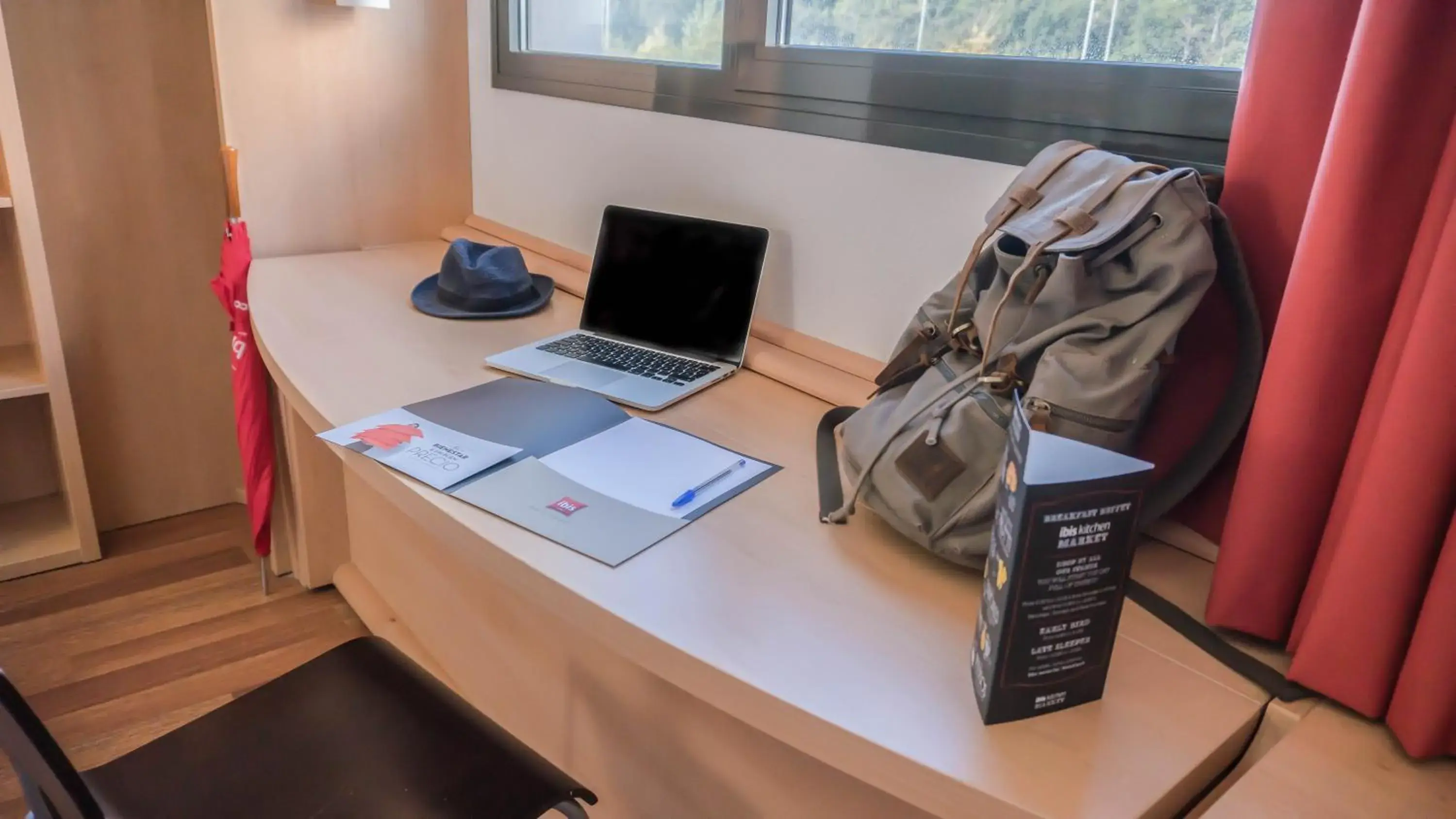 Bedroom in Ibis Girona Bedroom in Ibis Girona