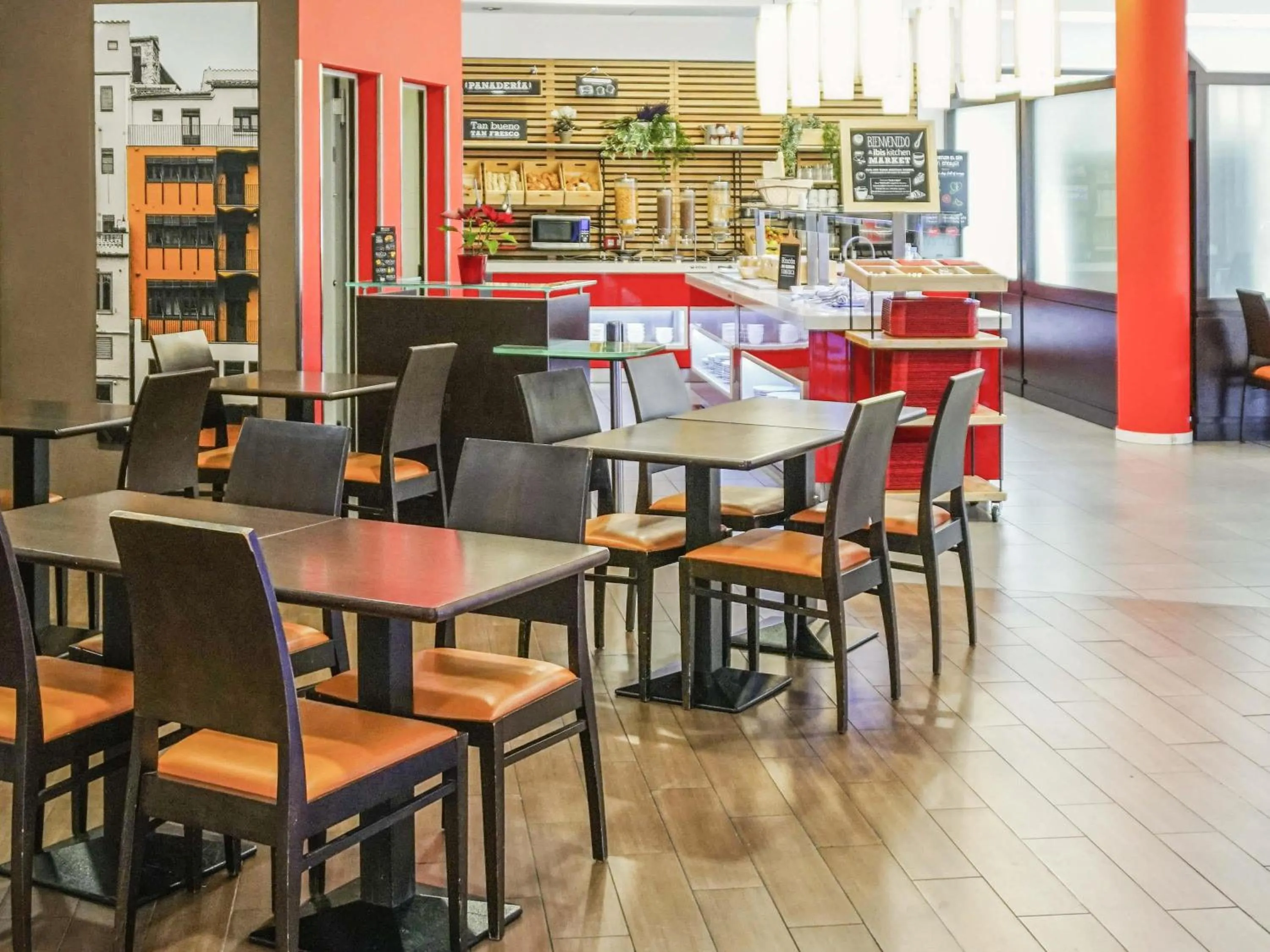 Restaurant/places to eat in Ibis Girona