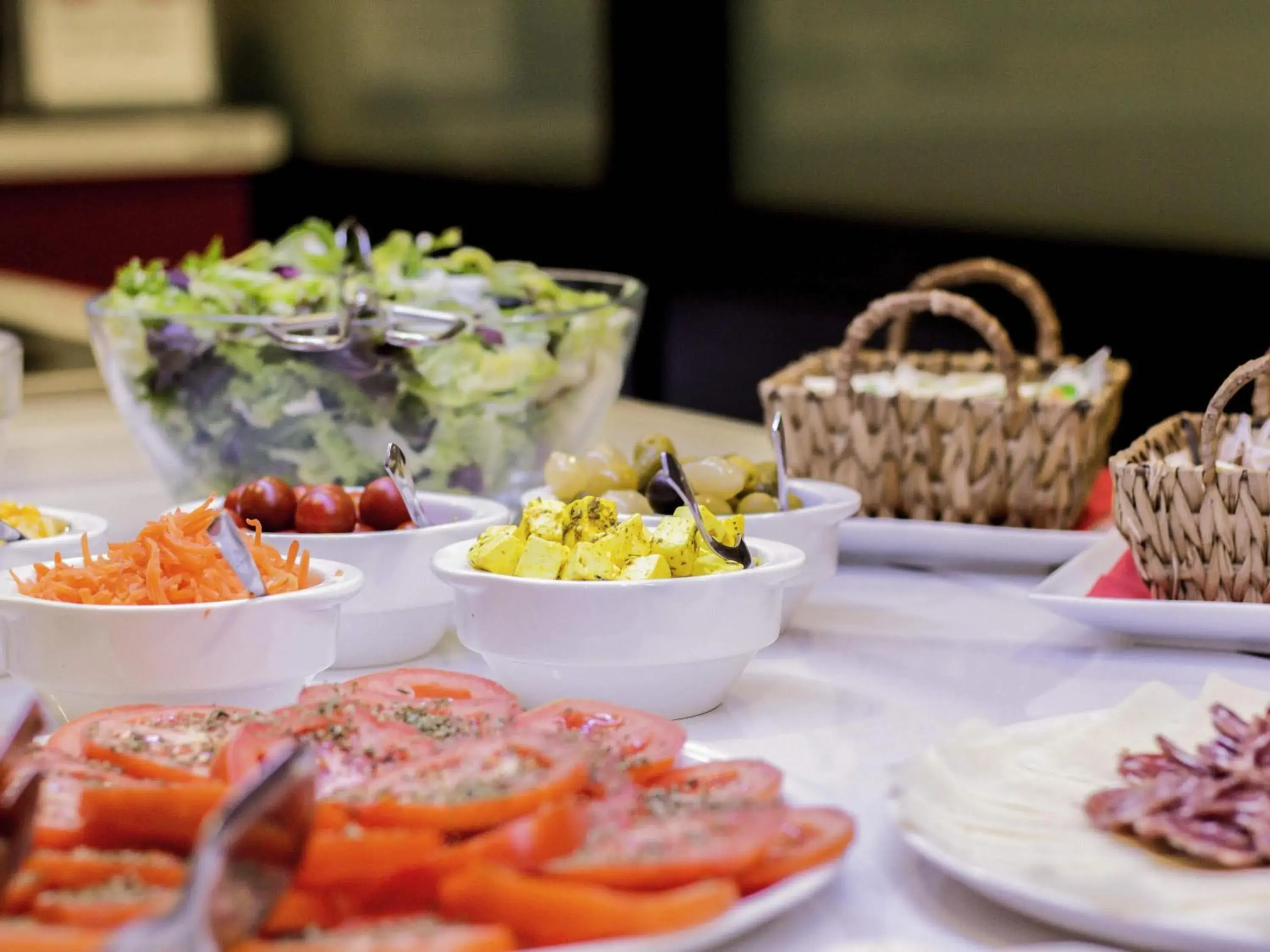 Restaurant/places to eat in Ibis Girona Restaurant/places to eat in Ibis Girona