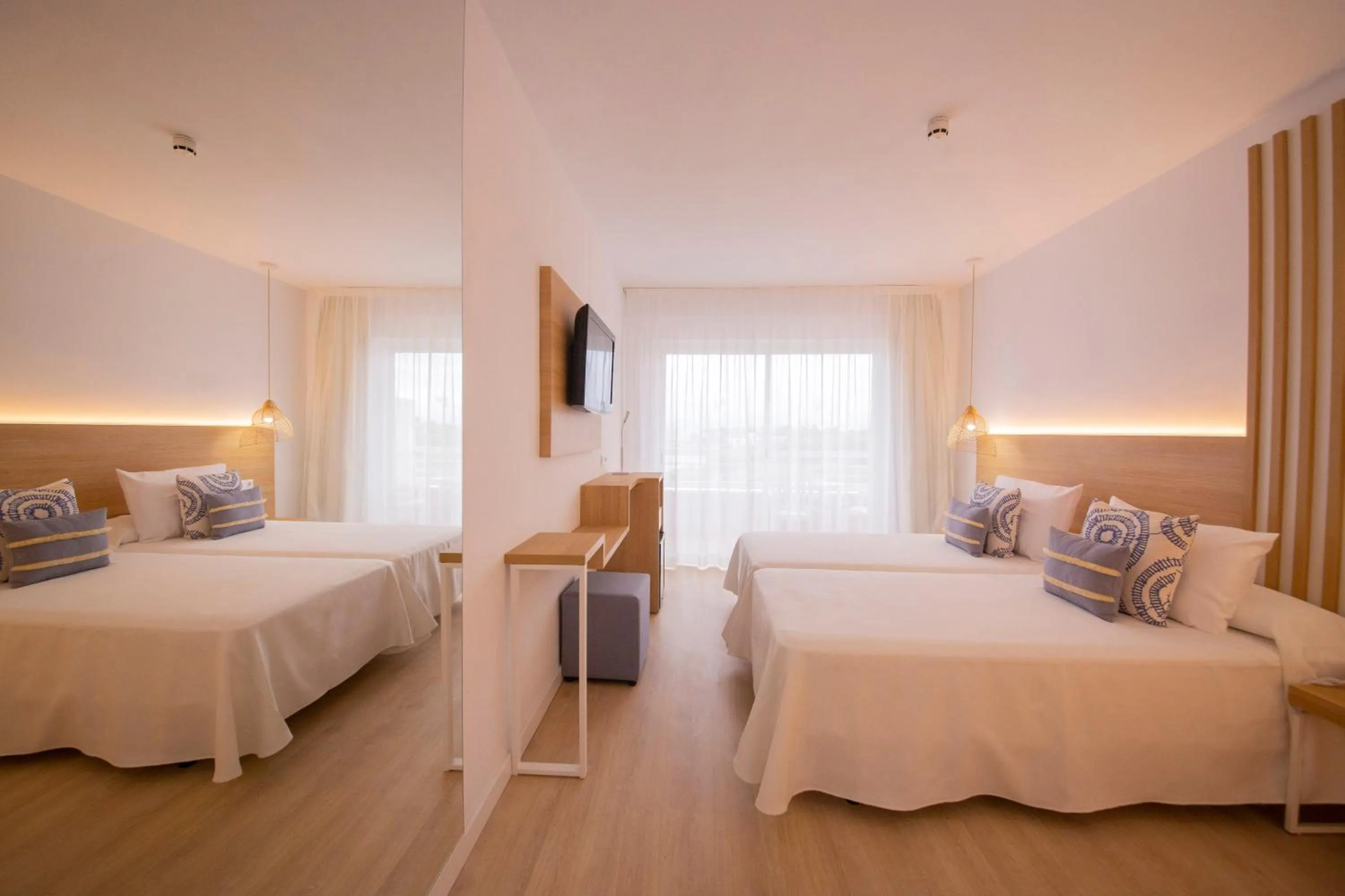 Bed in Hotel Cala Font