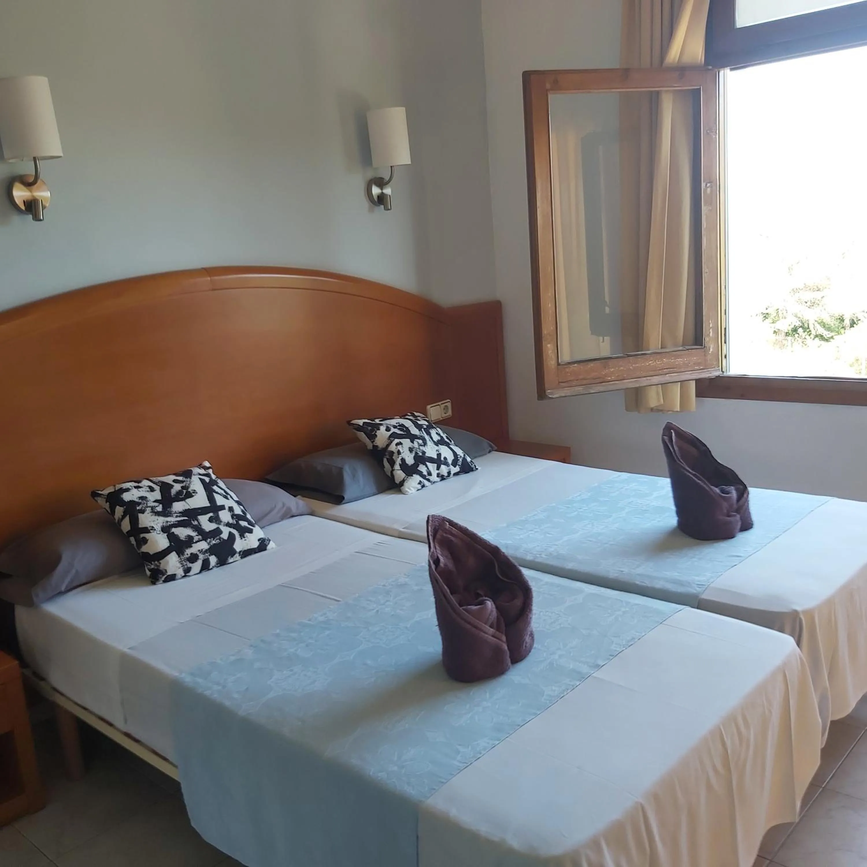 Bed in Hotel Bonsol ADULTS ONLY