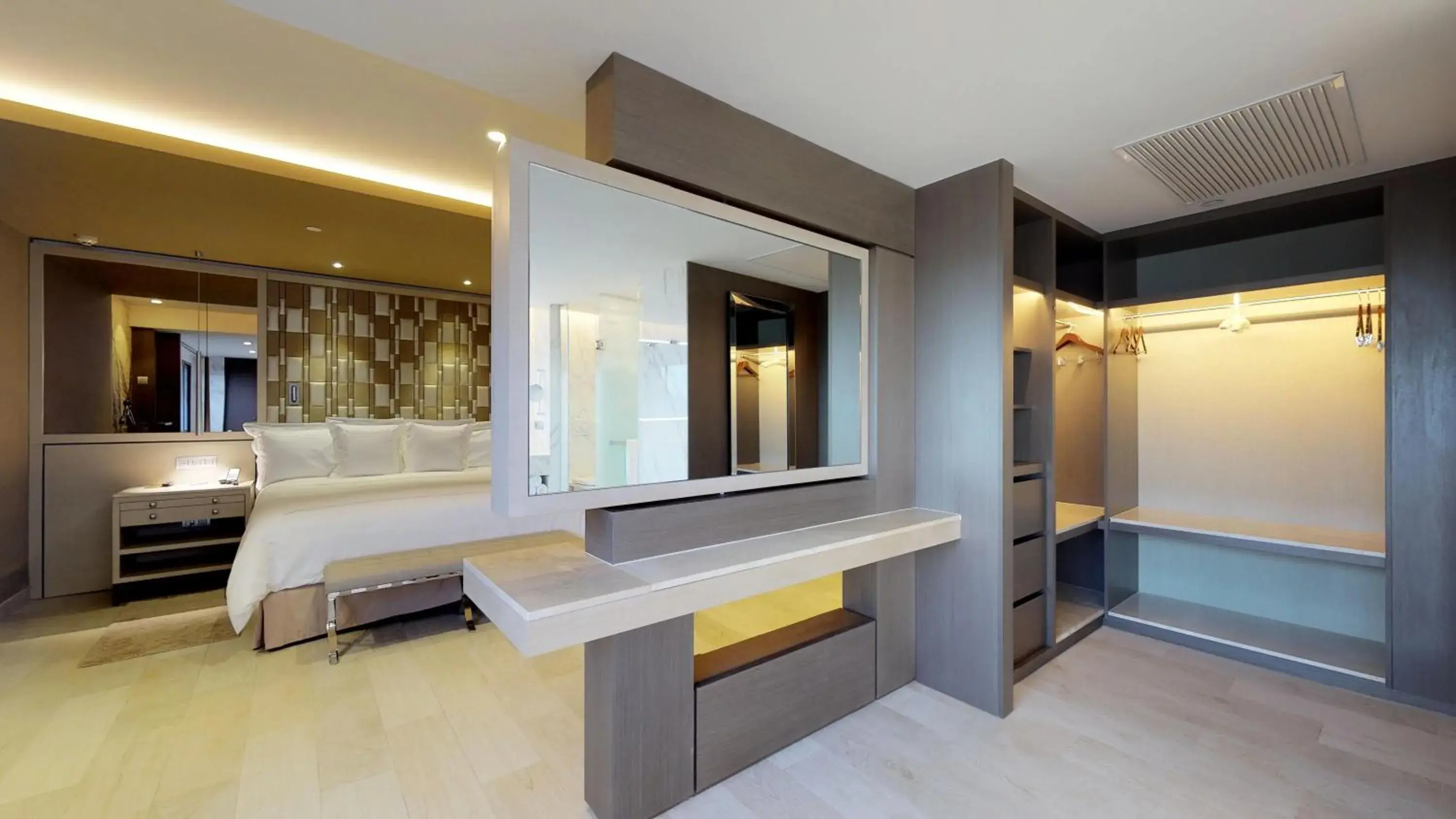 Area and facilities, Bed in El Embajador, a Royal Hideaway Hotel Area and facilities, Bed in El Embajador, a Royal Hideaway Hotel