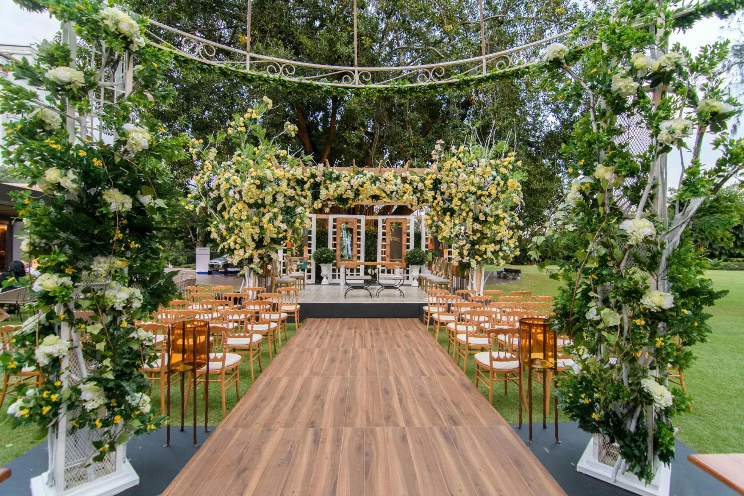 wedding in El Embajador, a Royal Hideaway Hotel