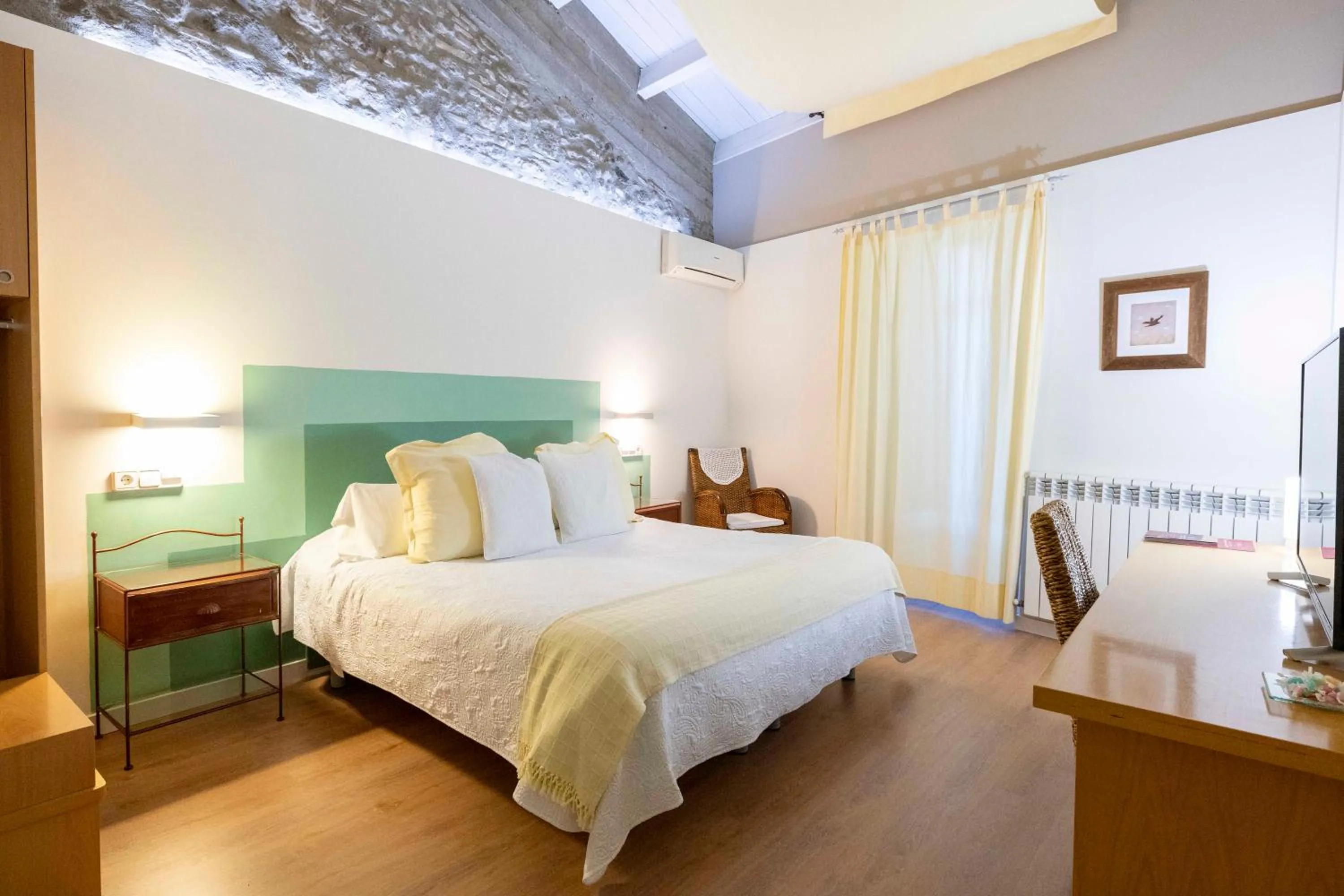 Bed in Hotel La Freixera