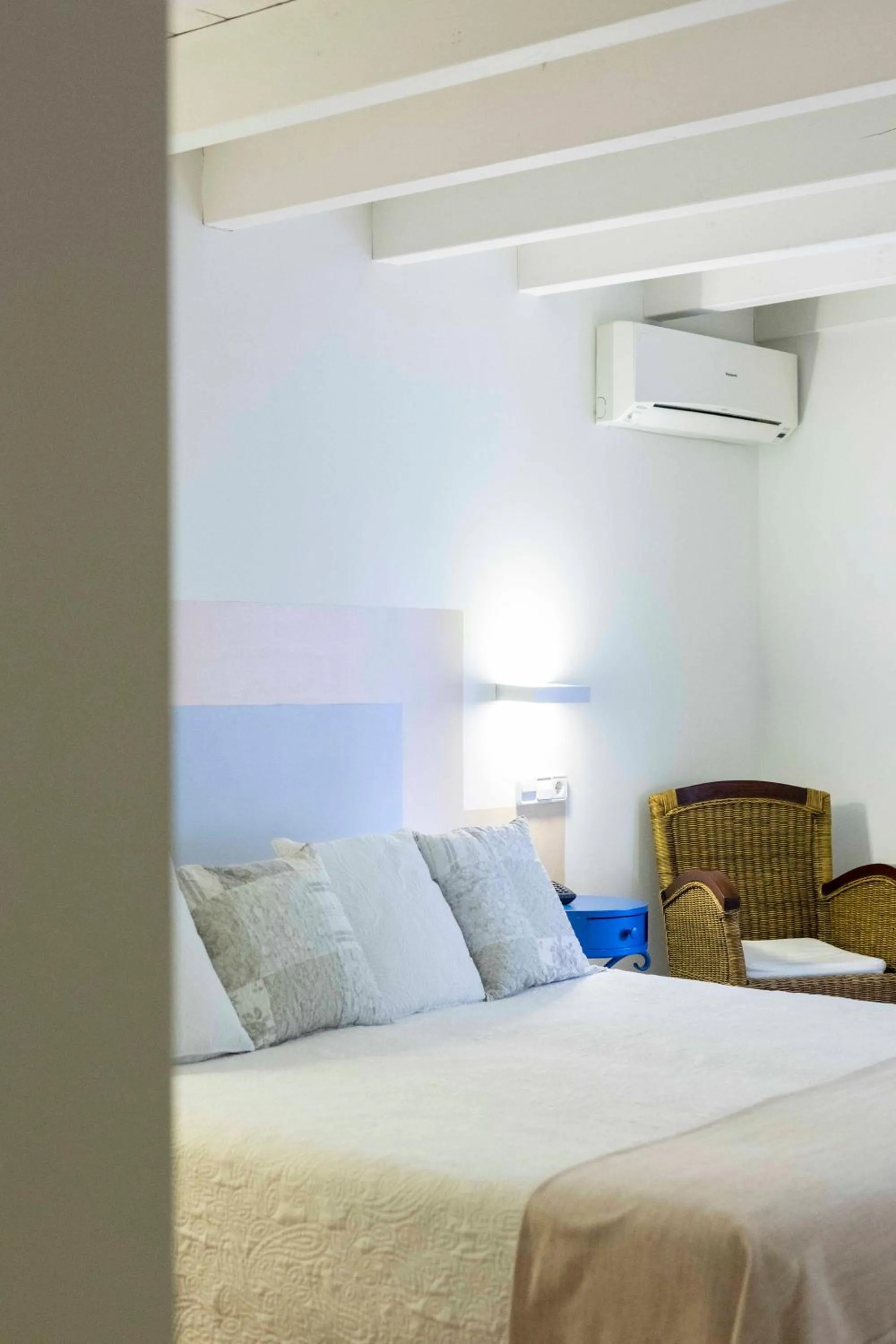 Bedroom, Bed in Hotel La Freixera