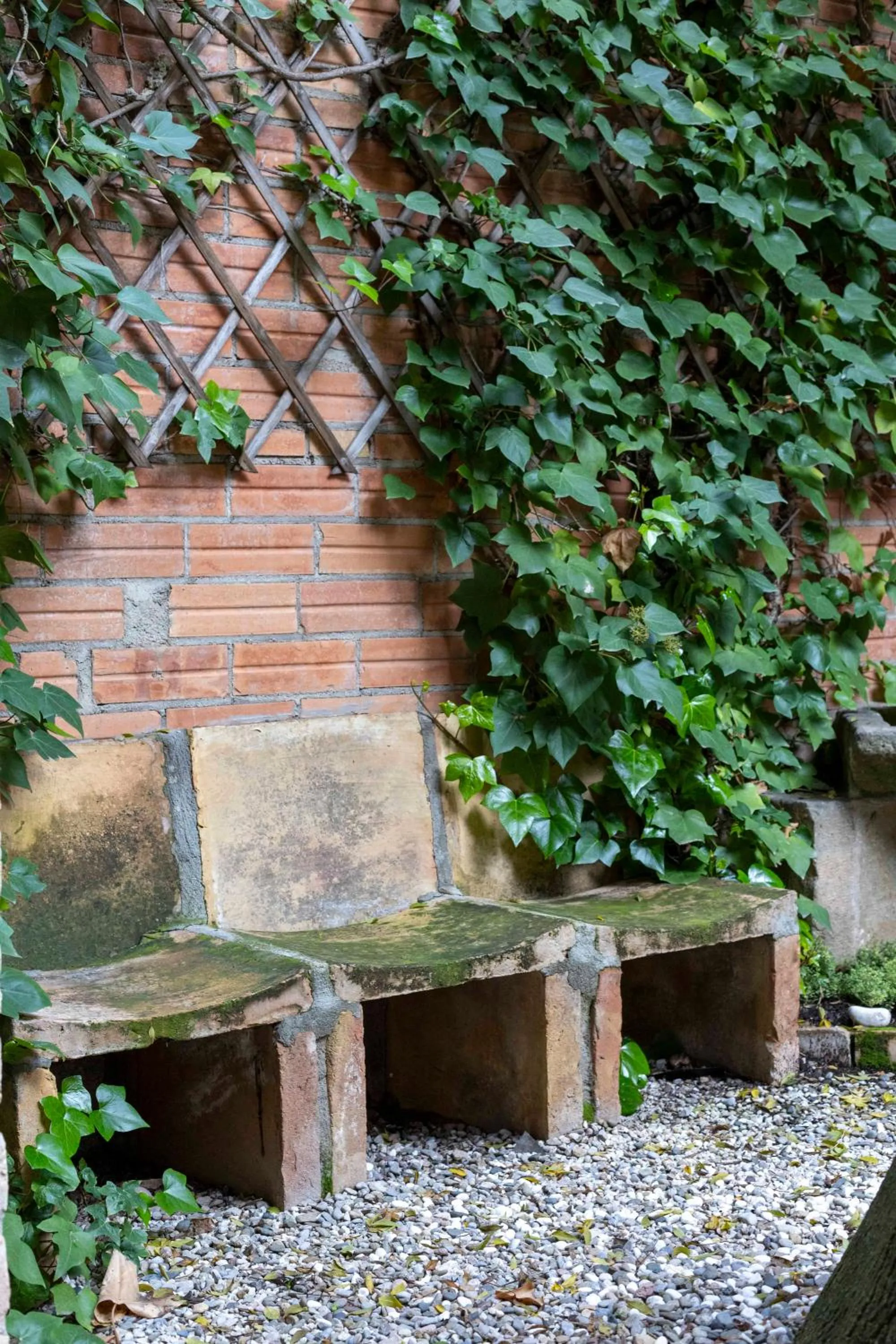 Garden view in Hotel La Freixera