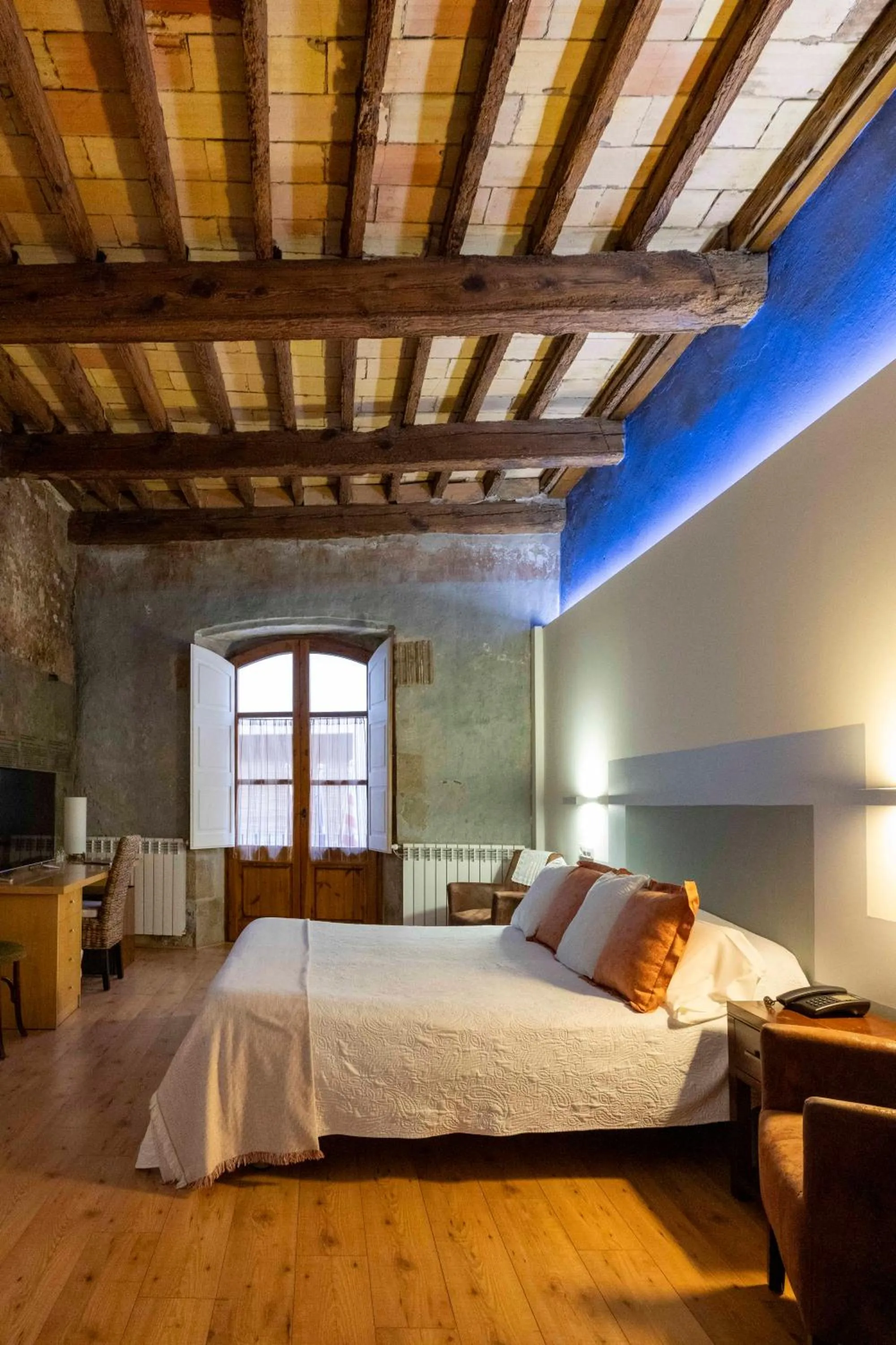 Photo of the whole room, Bed in Hotel La Freixera