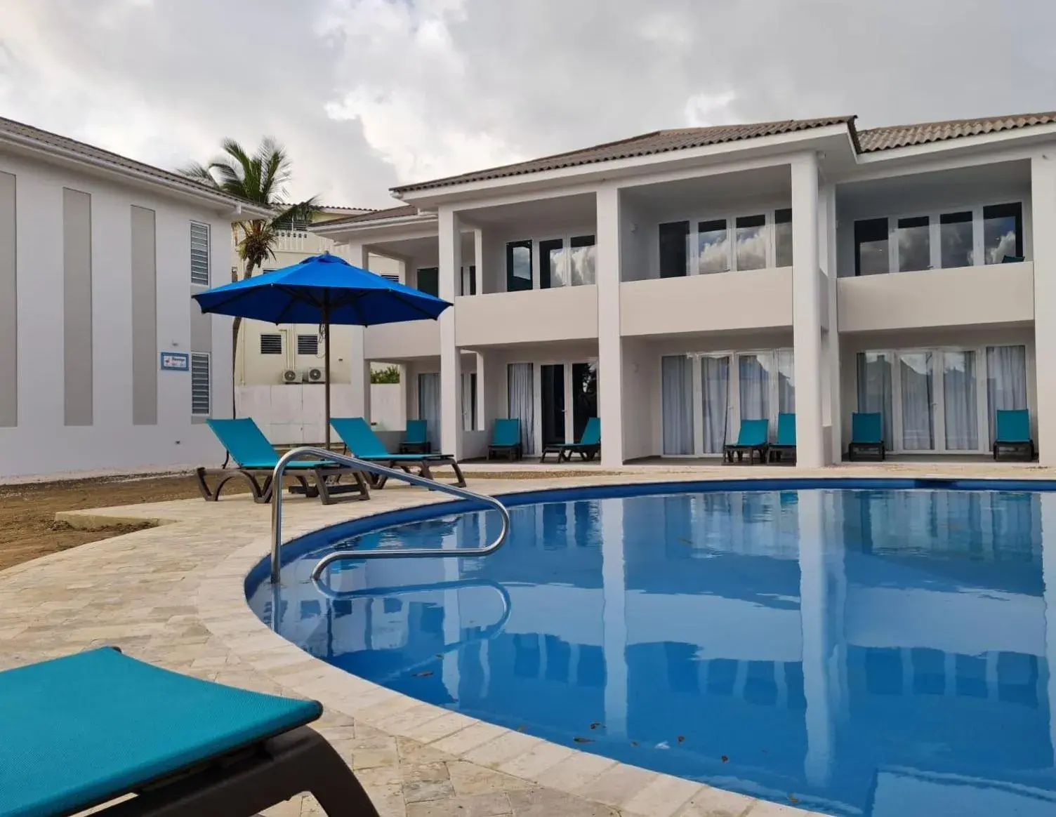 Swimming pool in Captain Don's Habitat Swimming pool in Captain Don's Habitat