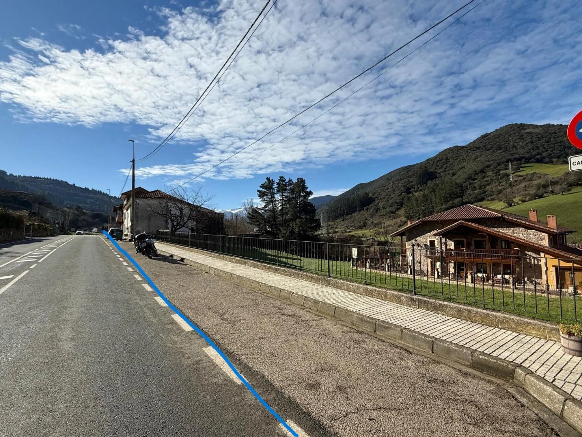 Parking in Posada El Corcal de Liébana