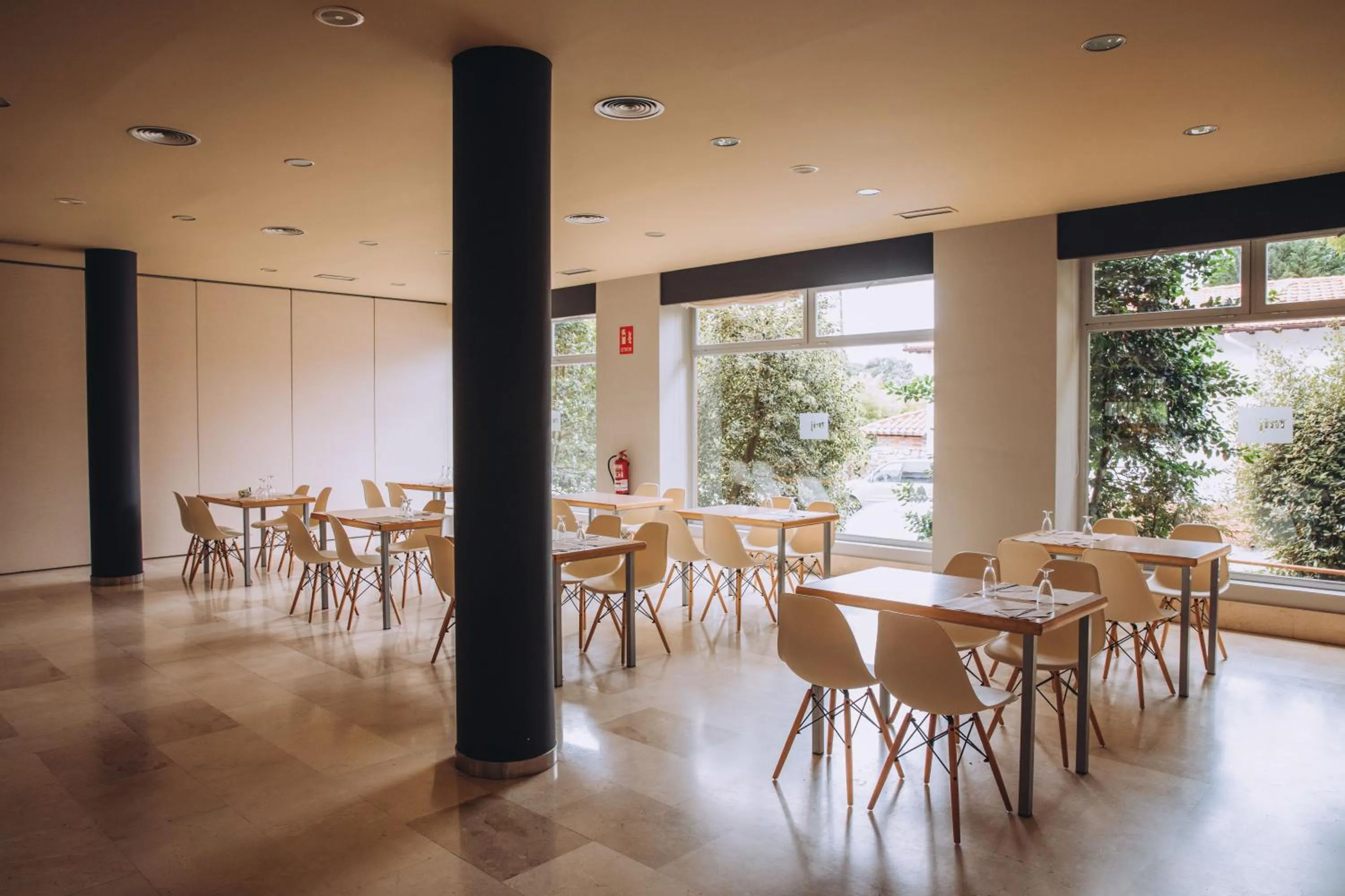 Lounge or bar in Hotel Arha Mar Comillas