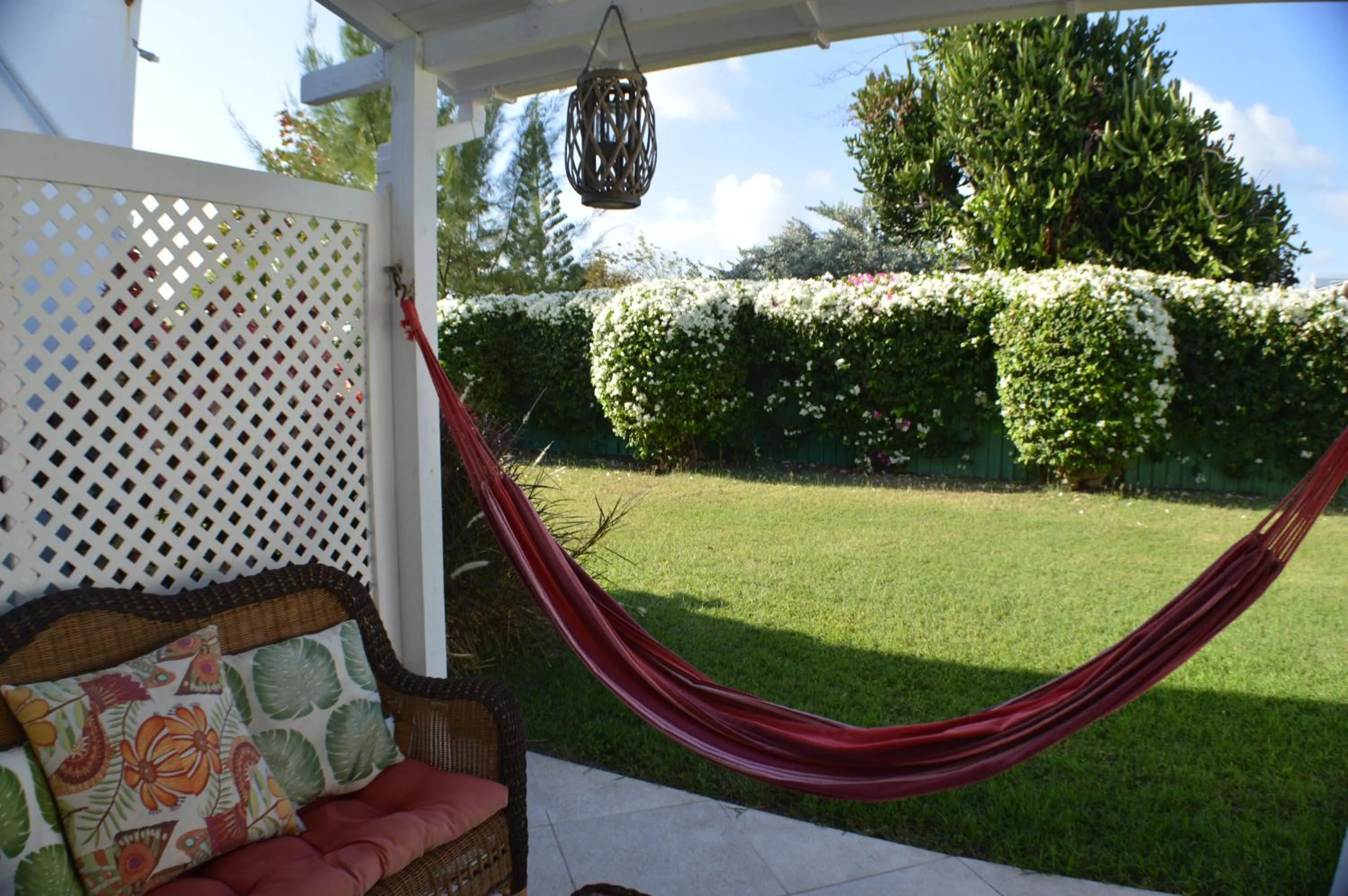 Garden in Tropical Gecko Studio - Sweet Jewel Apartments