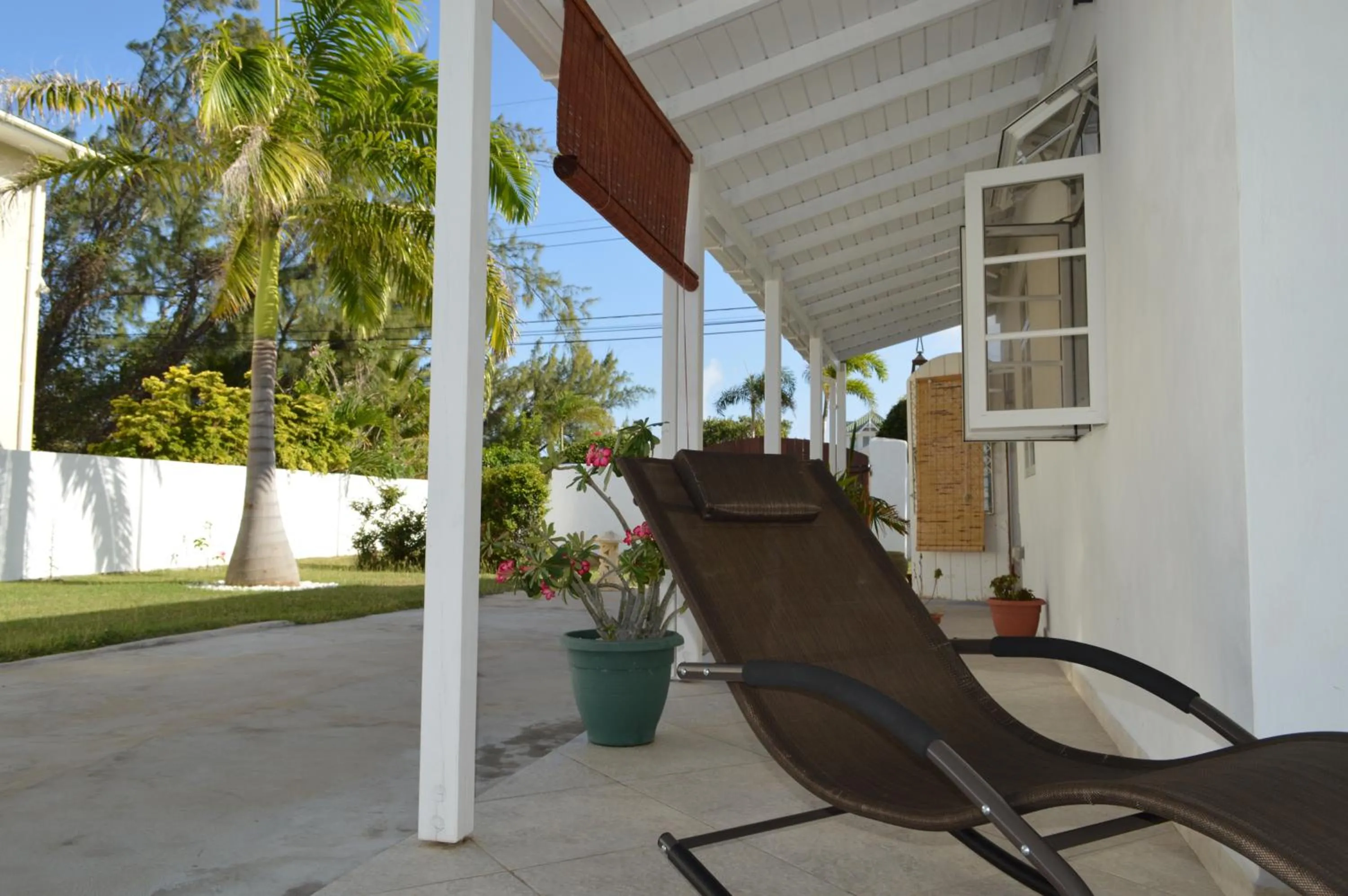 Patio in Tropical Gecko Studio - Sweet Jewel Apartments