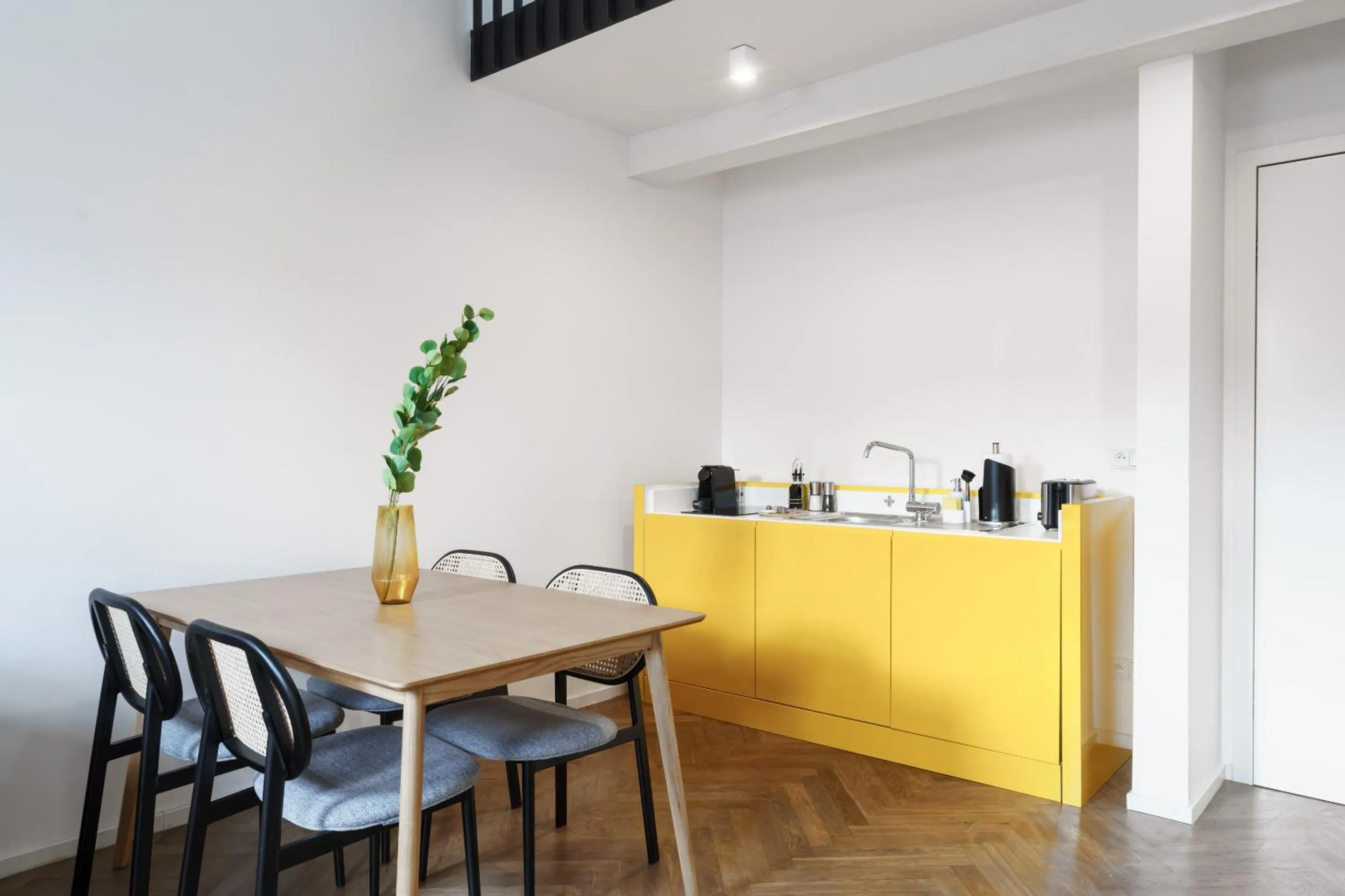 Coffee/tea facilities in Limehome Prague Halkova