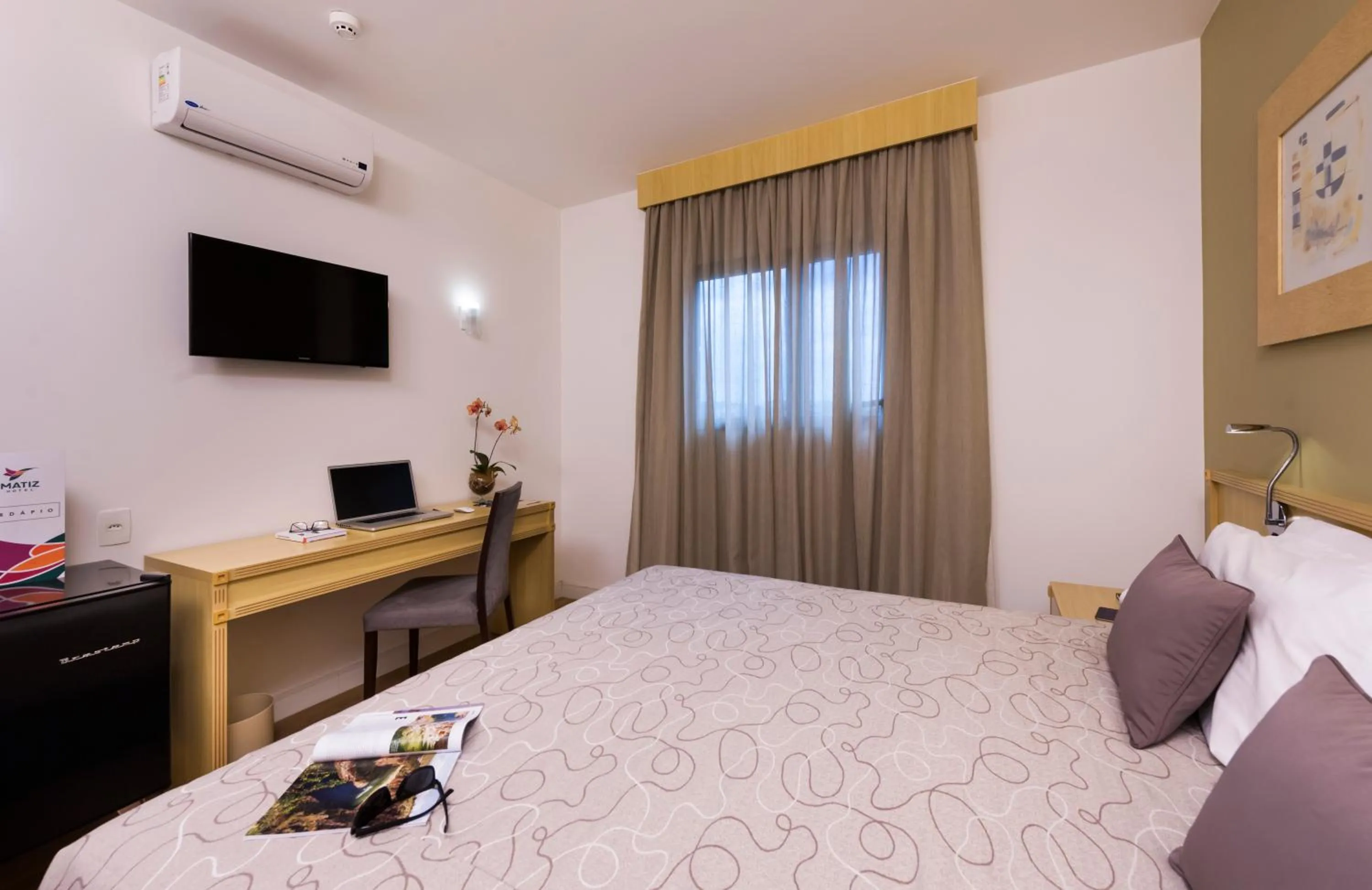 Photo of the whole room, Bed in Matiz Jaguariúna