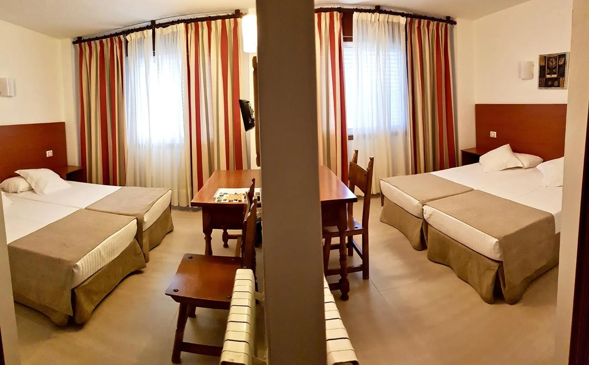 Photo of the whole room, Bed in Hotel Torres Touriño