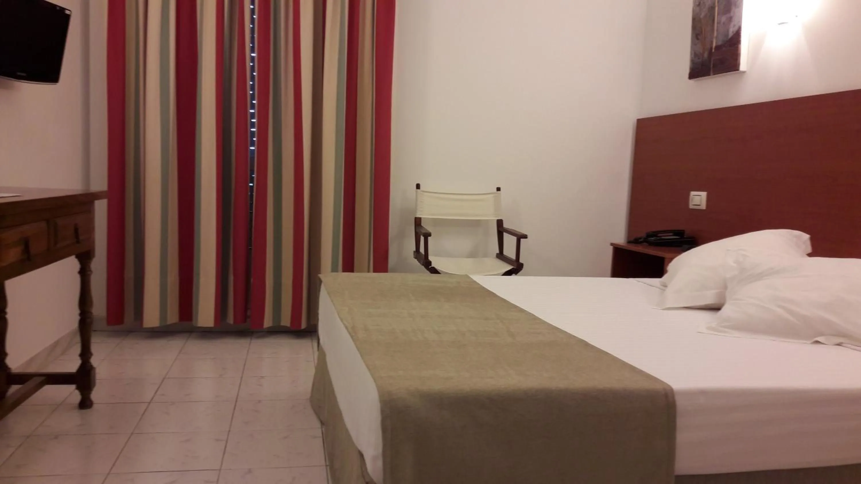 Photo of the whole room, Bed in Hotel Torres Touriño
