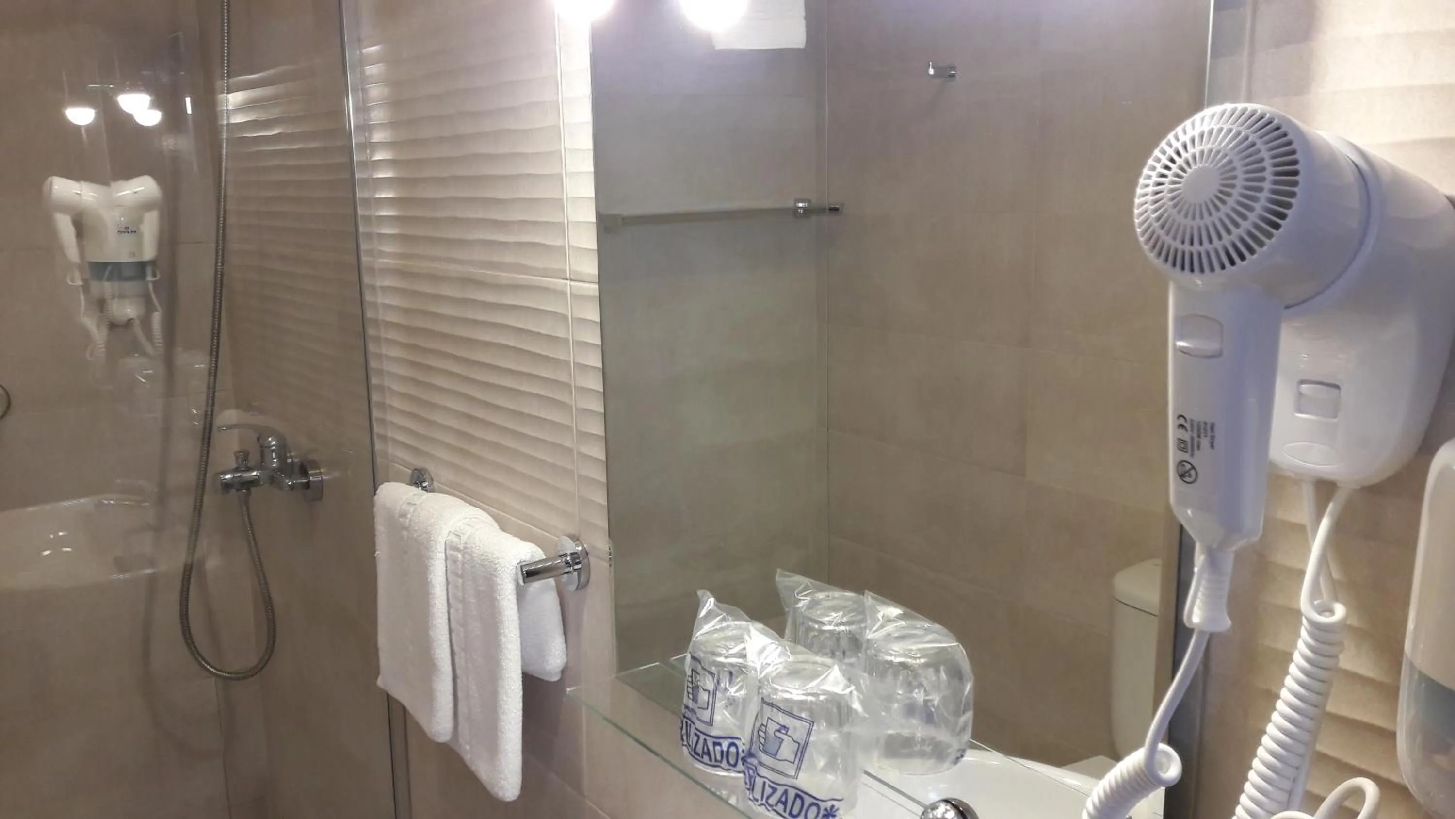 Bathroom in Hotel Torres Touriño