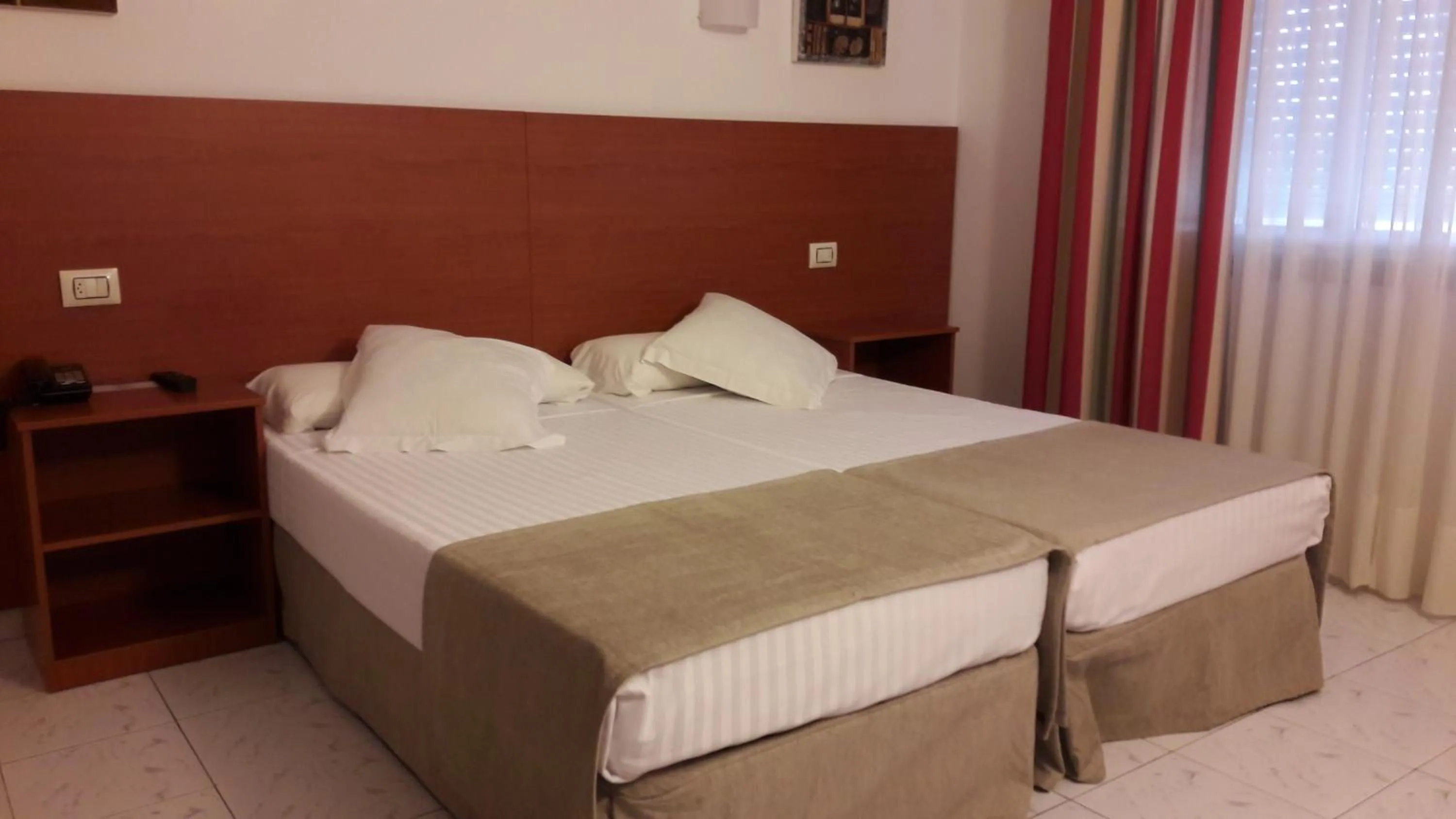 Photo of the whole room, Bed in Hotel Torres Touriño