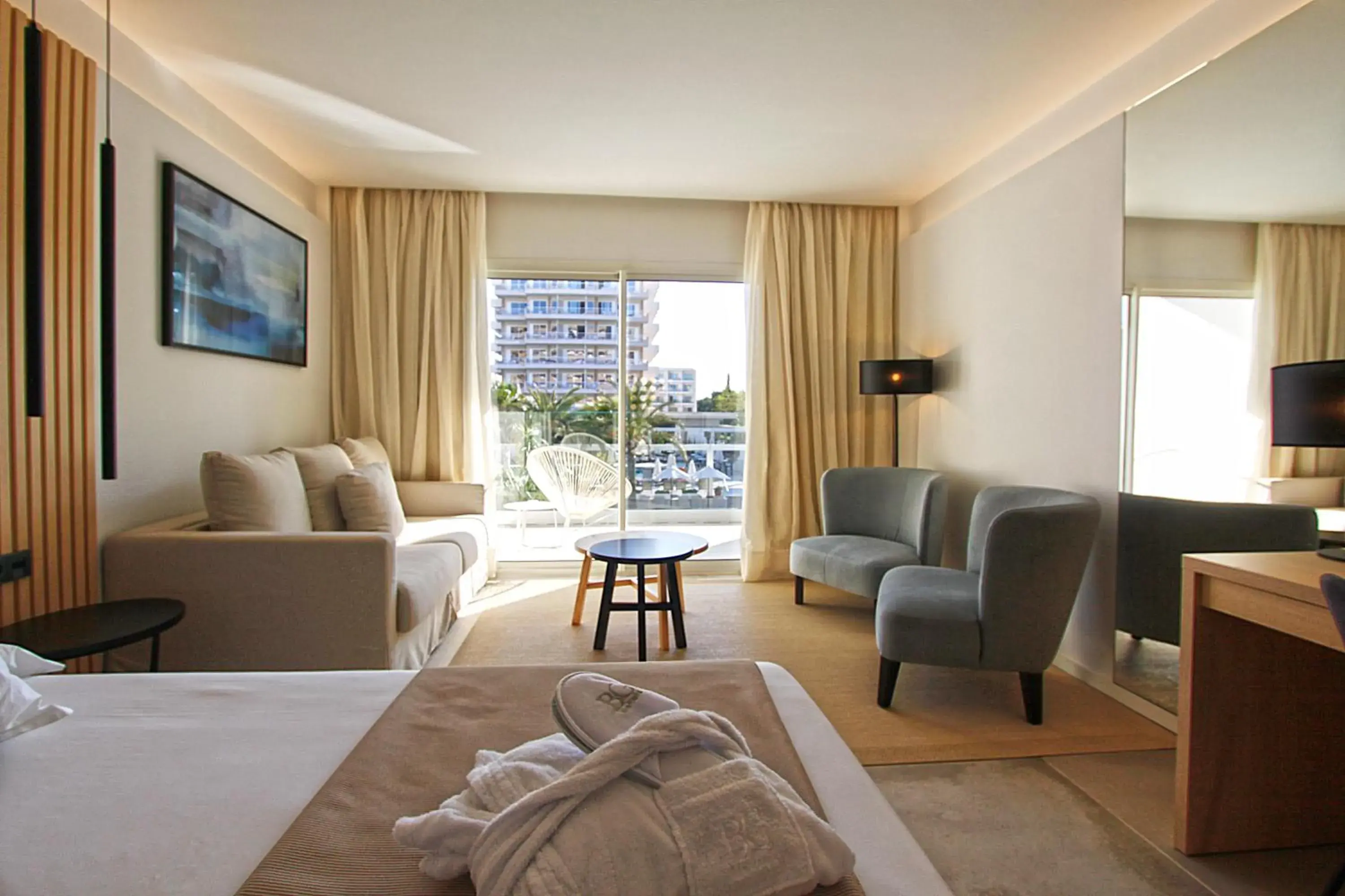 Photo of the whole room, Bed in BG Caballero Photo of the whole room, Bed in BG Caballero