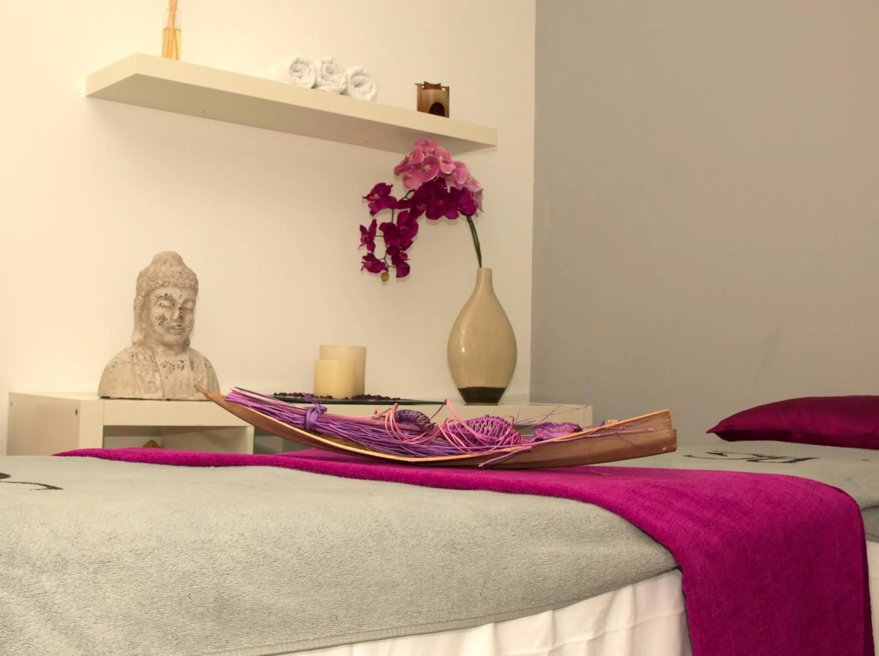 Massage, Bed in BG Caballero Massage, Bed in BG Caballero