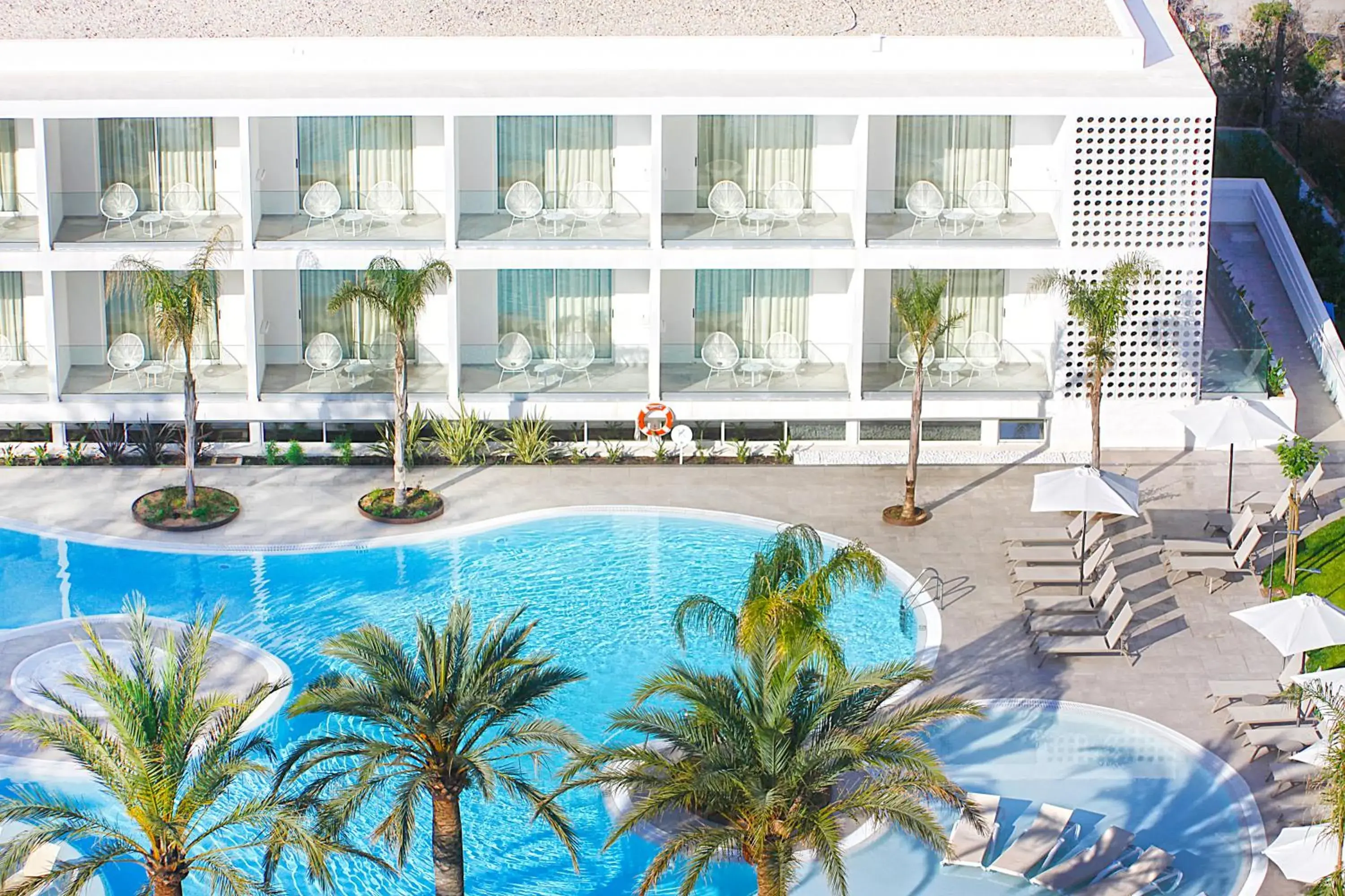 Facade/entrance in BG Caballero Facade/entrance in BG Caballero