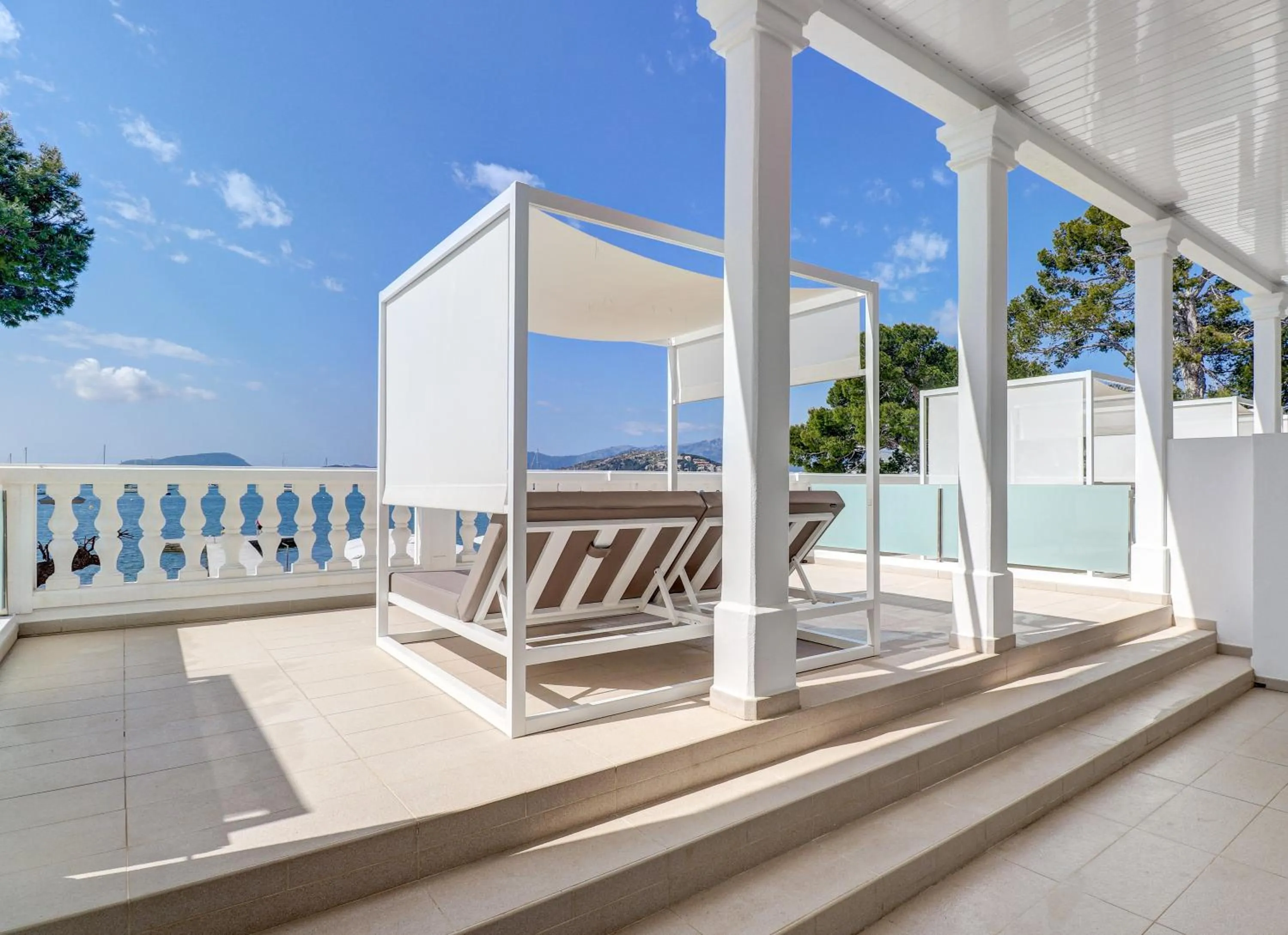 Sea view in Hotel Illa d'Or & Club Apts 4* Sup