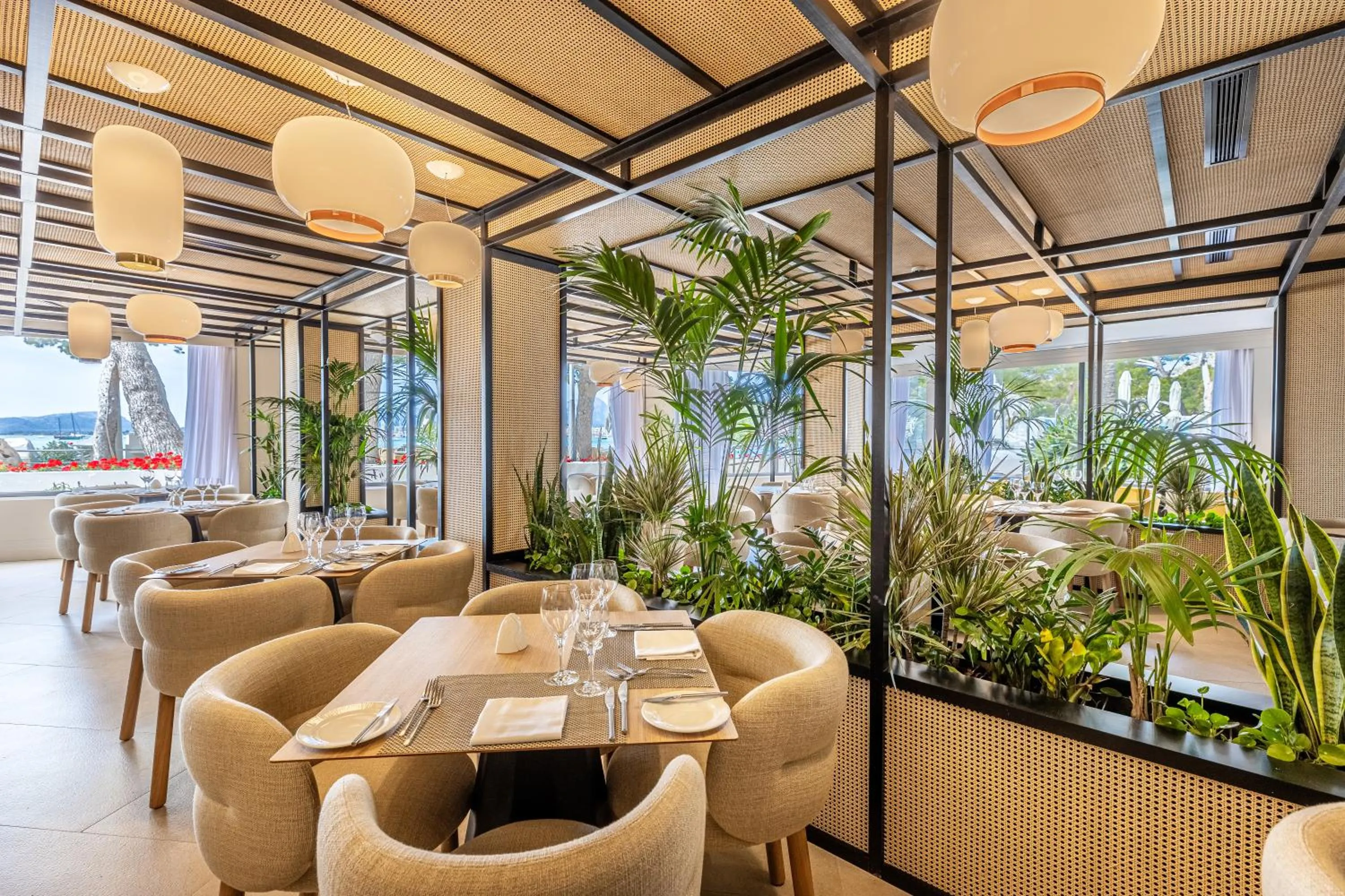 Dining area in Hotel Illa d'Or & Club Apts 4* Sup