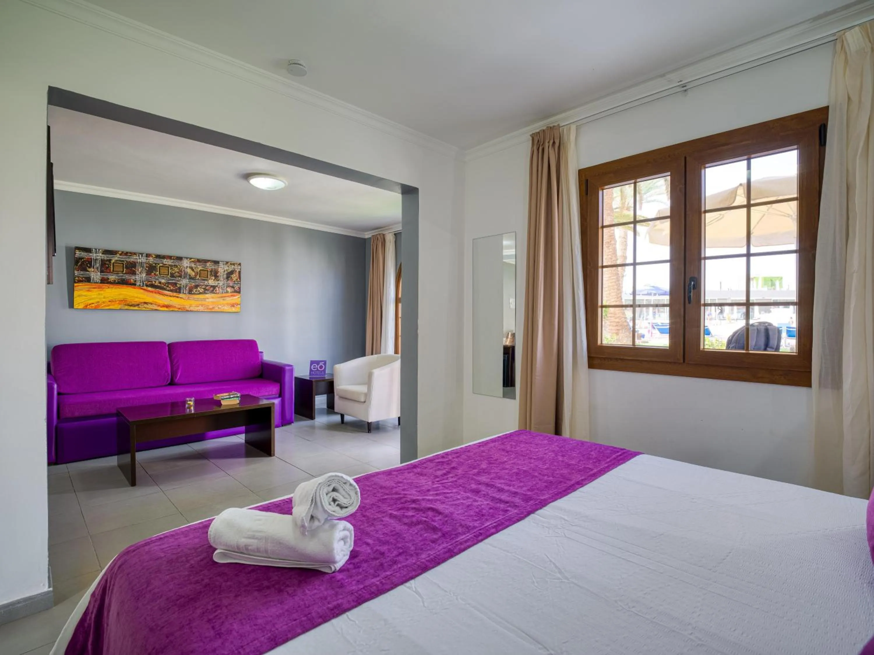 Photo of the whole room, Bed in eó Suite Hotel Jardin Dorado