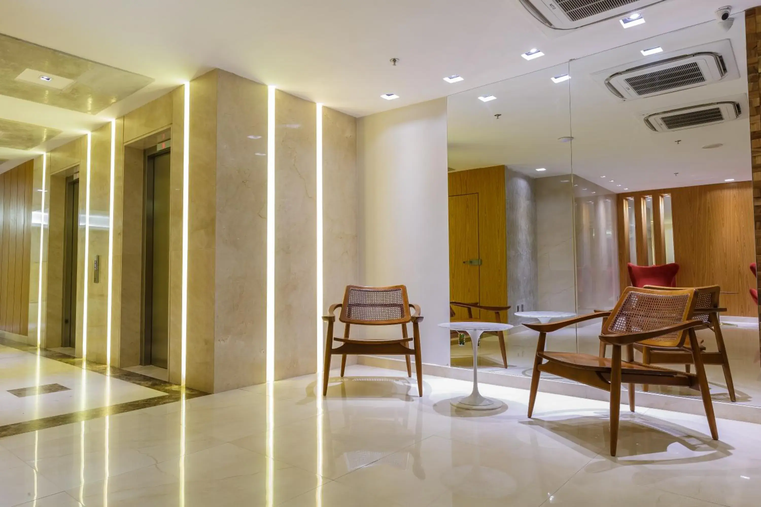 Lobby or reception in Hotel Atlântico Travel Copacabana Lobby or reception in Hotel Atlântico Travel Copacabana