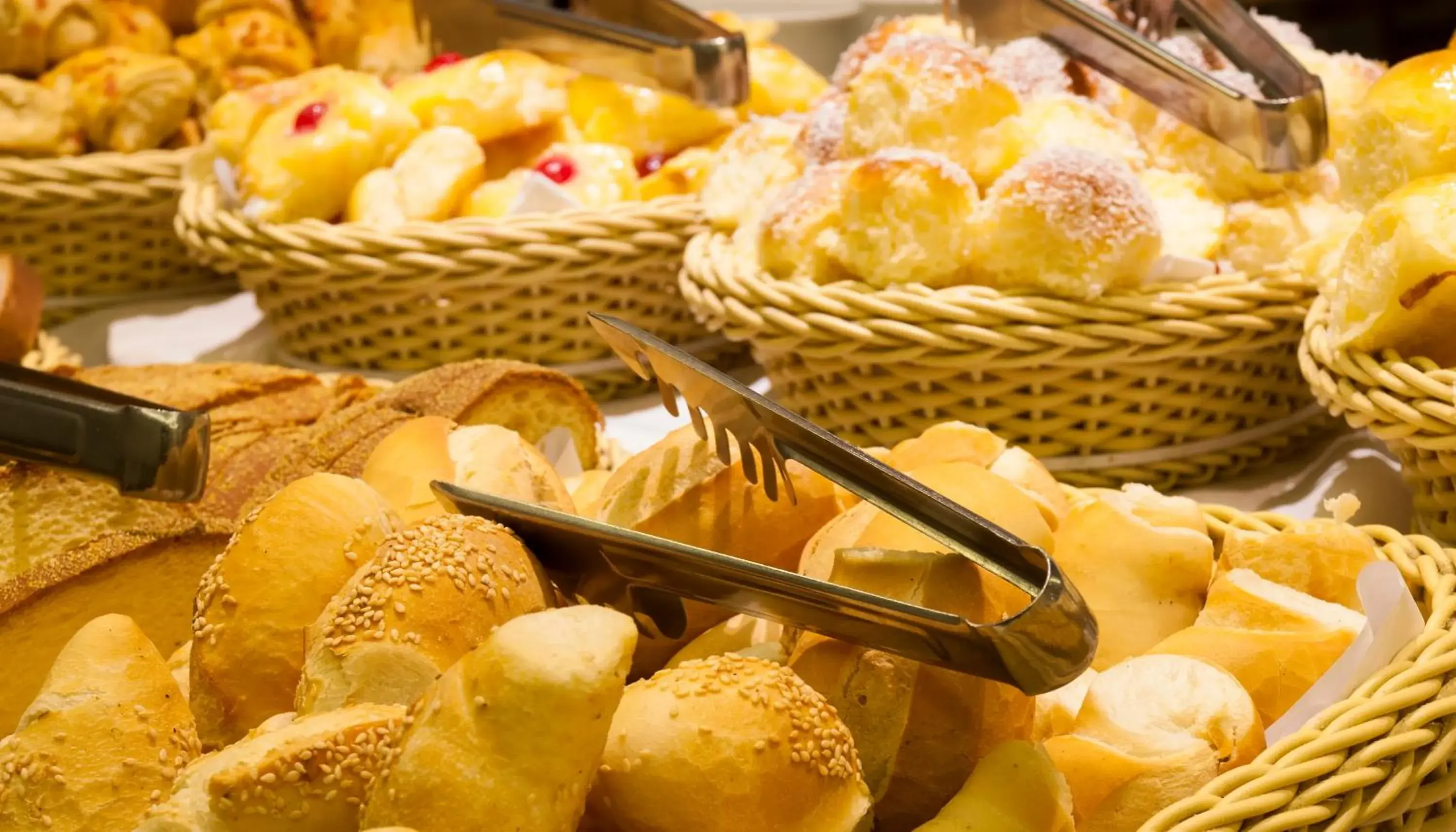 Continental breakfast in Hotel Atlântico Travel Copacabana Continental breakfast in Hotel Atlântico Travel Copacabana