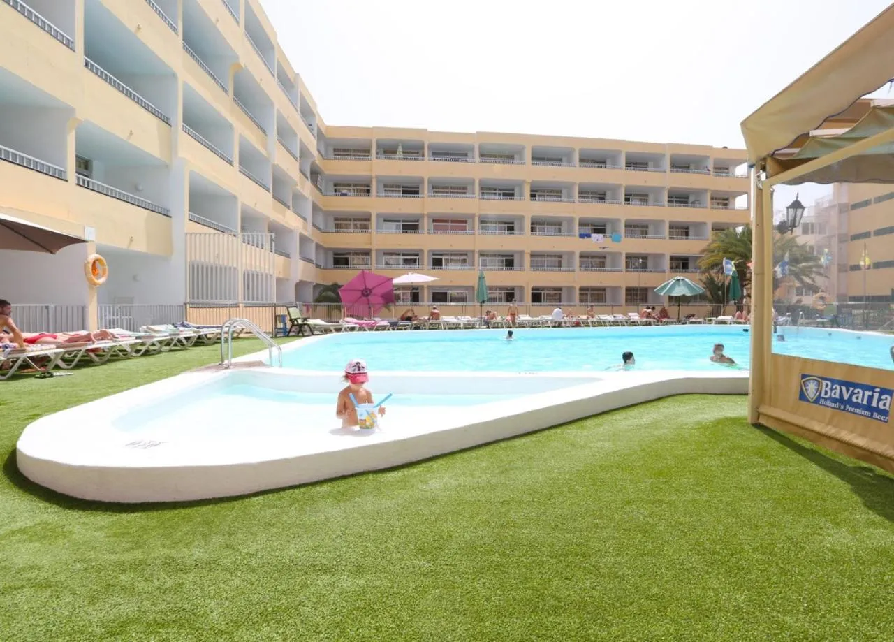 Day in Apartamentos Amazonas