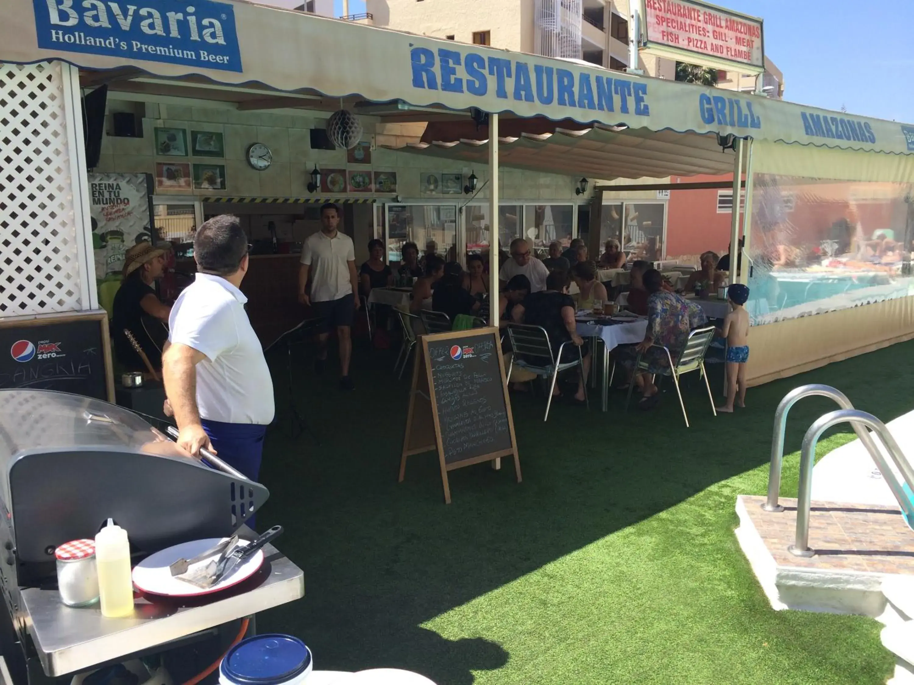 Restaurant/places to eat in Apartamentos Amazonas Restaurant/places to eat in Apartamentos Amazonas