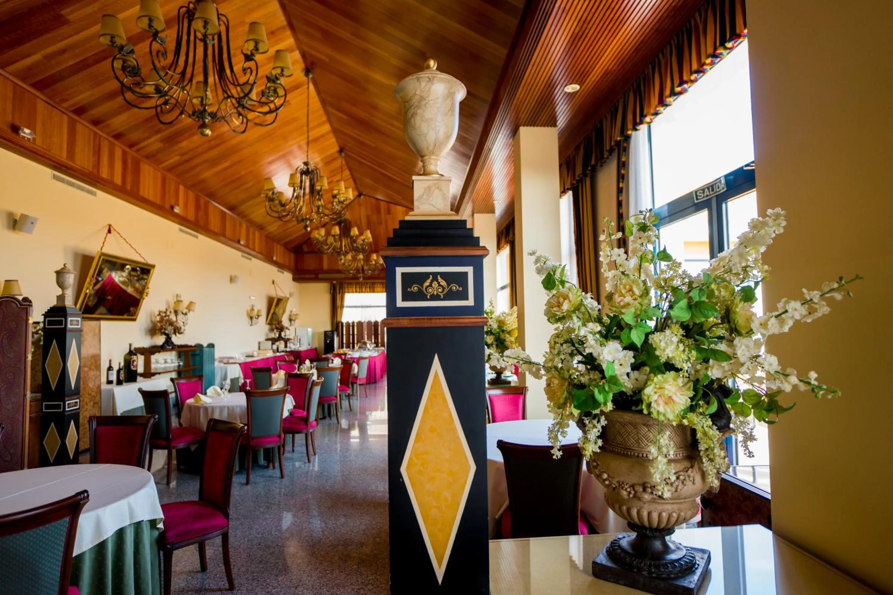 Restaurant/places to eat in Hotel Golf Campoamor