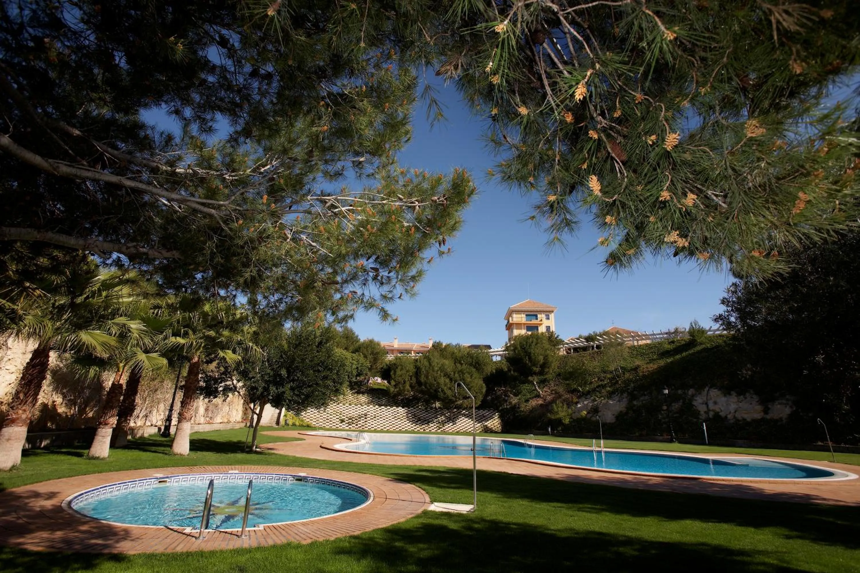 Swimming pool in Hotel Golf Campoamor