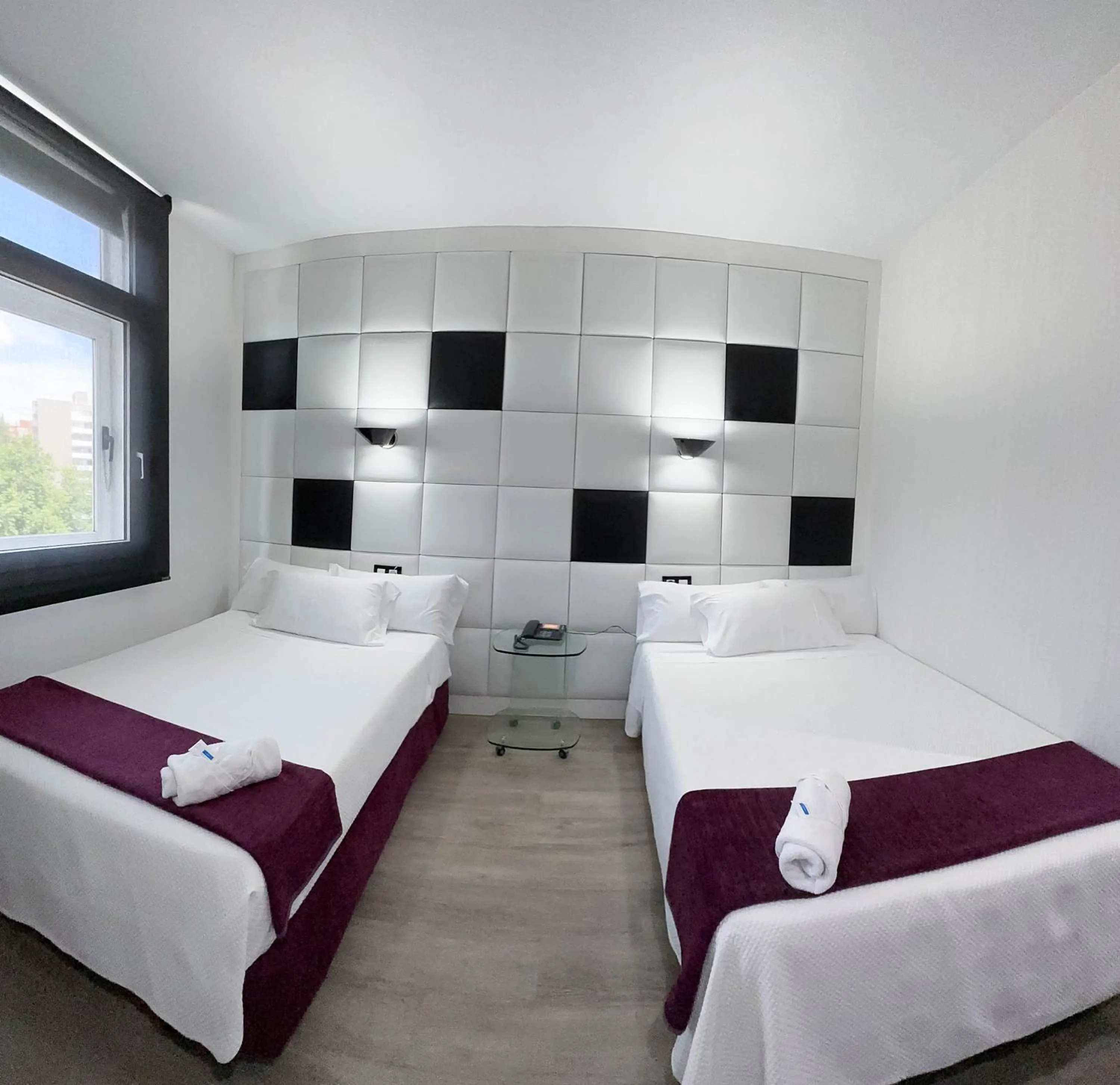 Bed in Hoteles Urbanos N Avenida de España