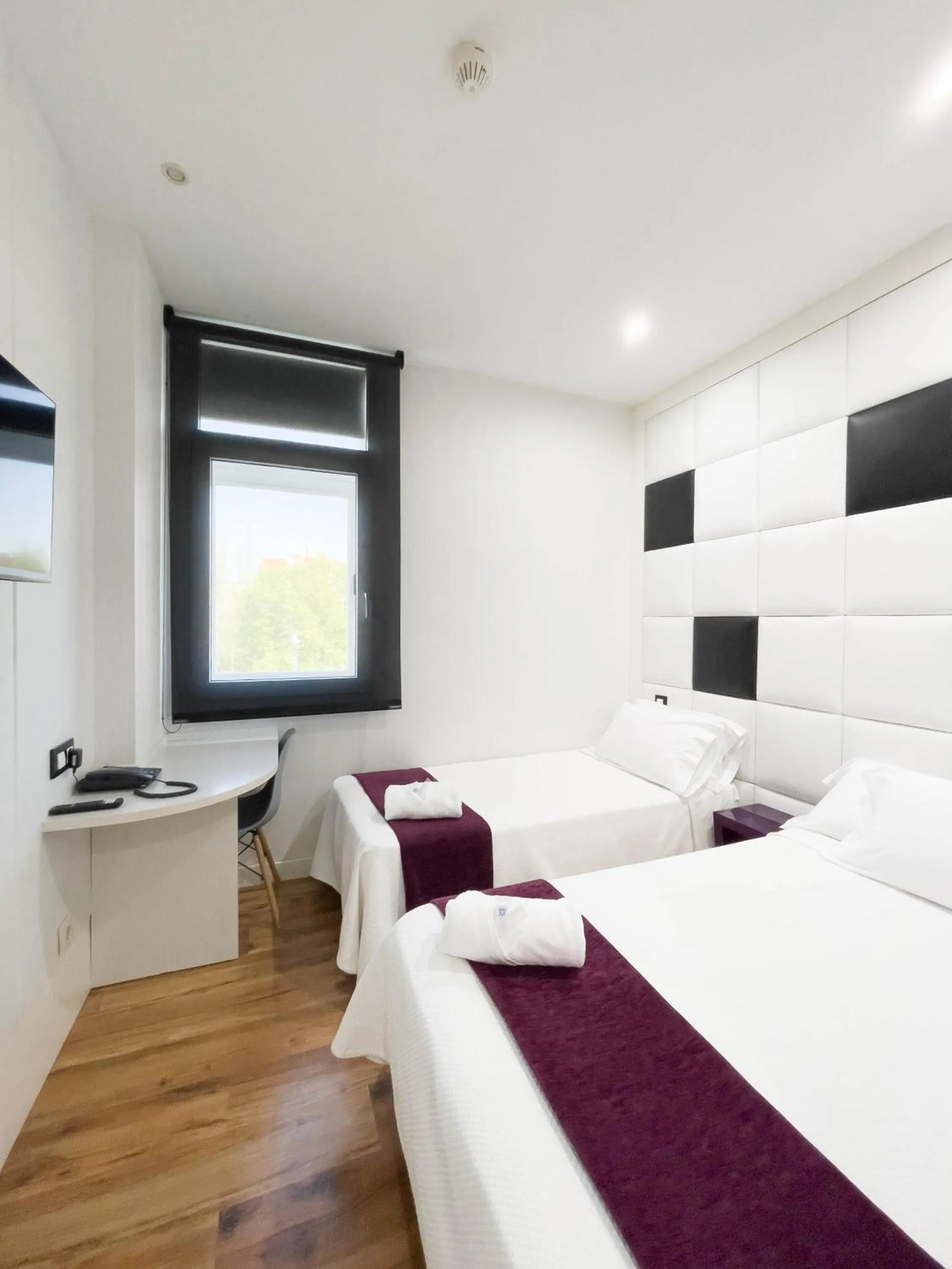 Bed in Hoteles Urbanos N Avenida de España