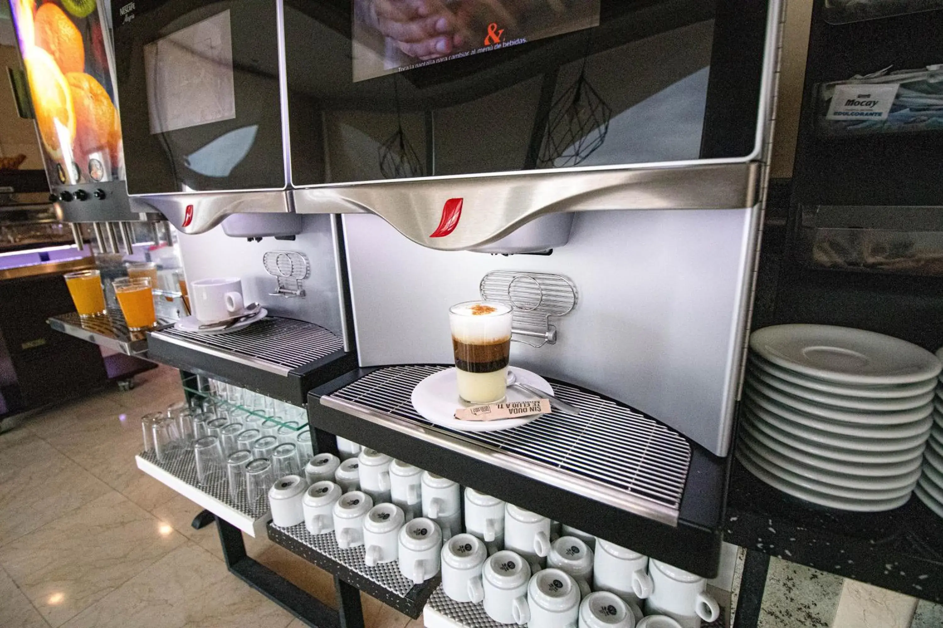 Breakfast in Hoteles Urbanos N Avenida de España Breakfast in Hoteles Urbanos N Avenida de España