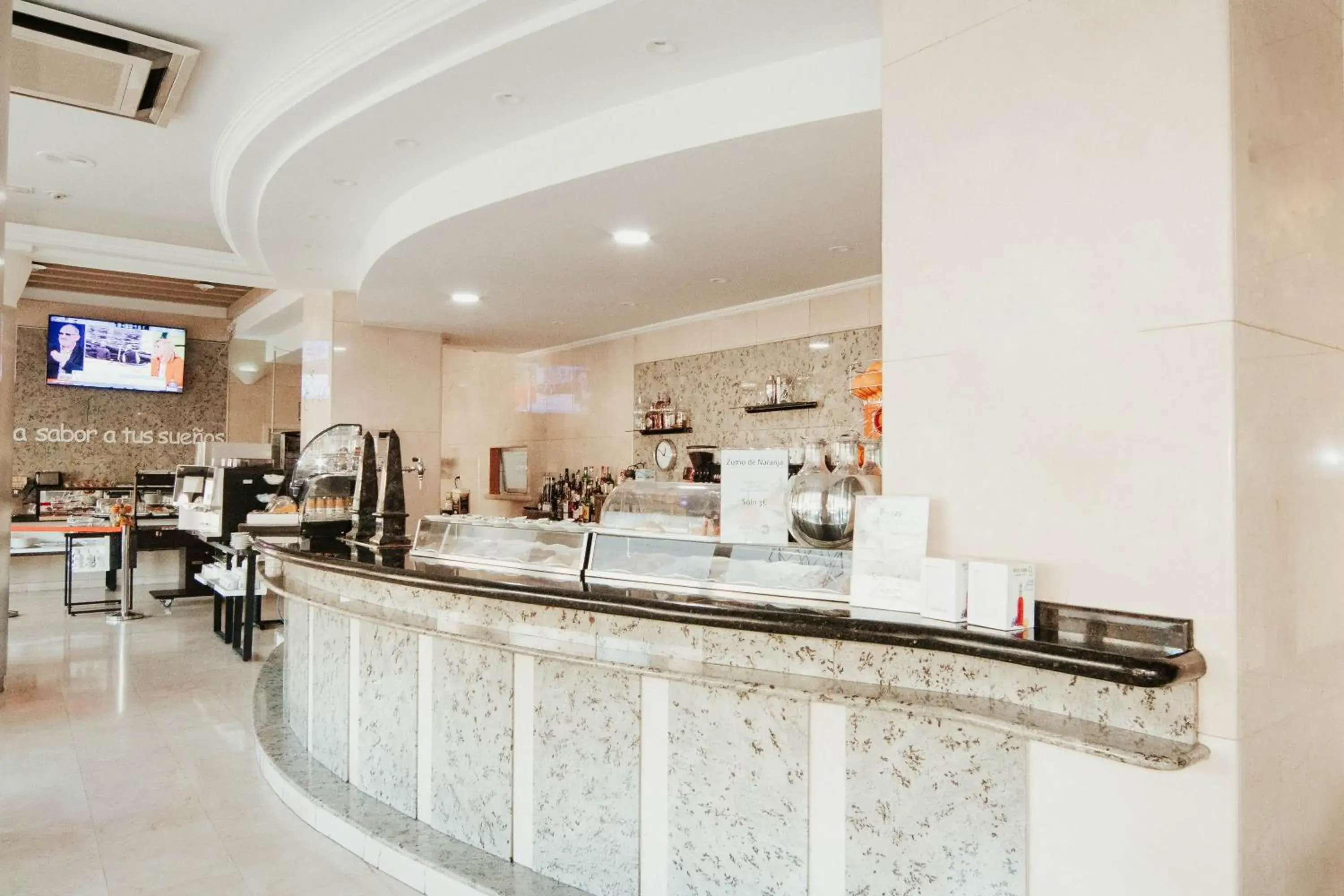 Restaurant/places to eat in Hoteles Urbanos N Avenida de España Restaurant/places to eat in Hoteles Urbanos N Avenida de España