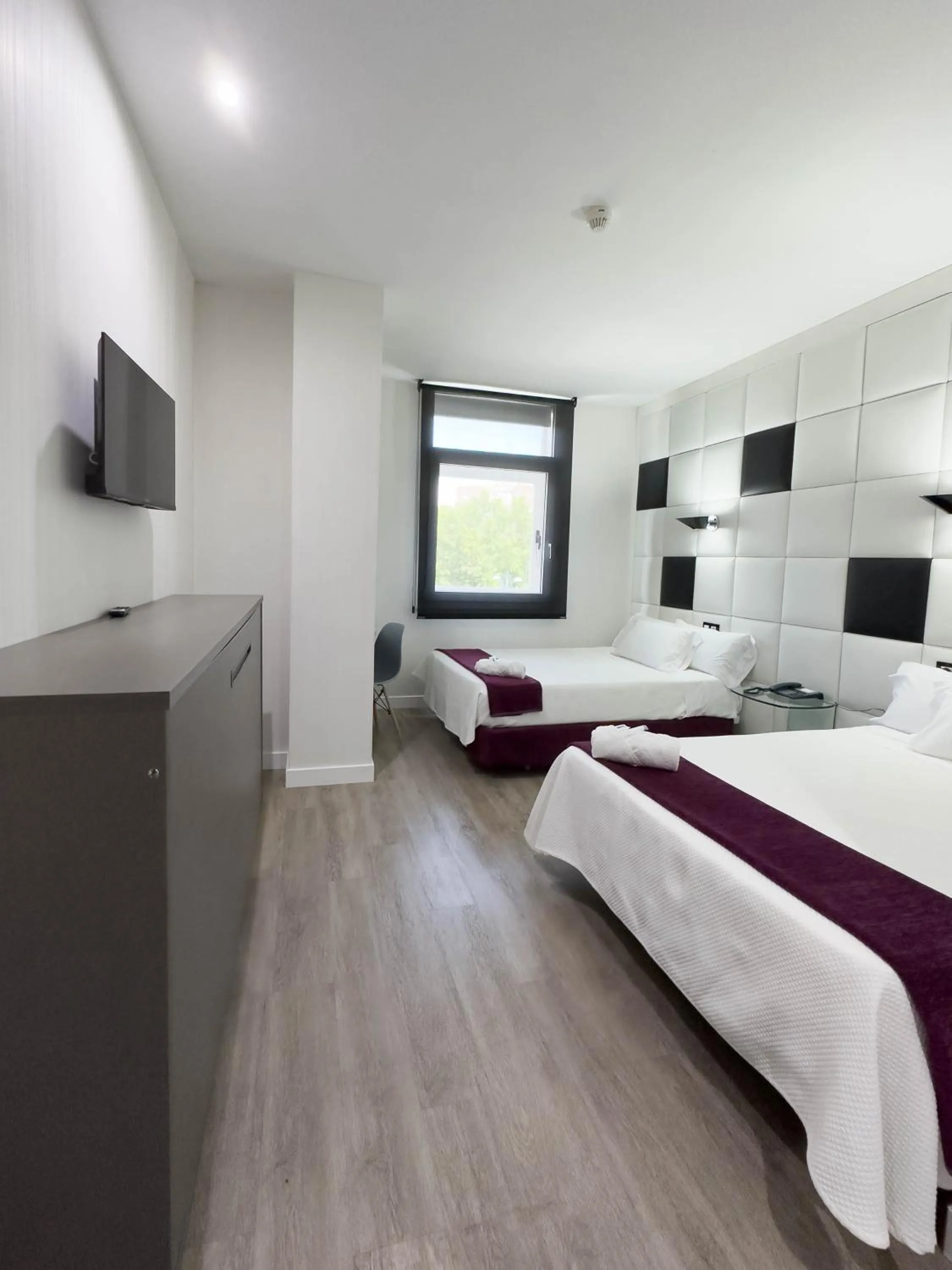 Bed in Hoteles Urbanos N Avenida de España