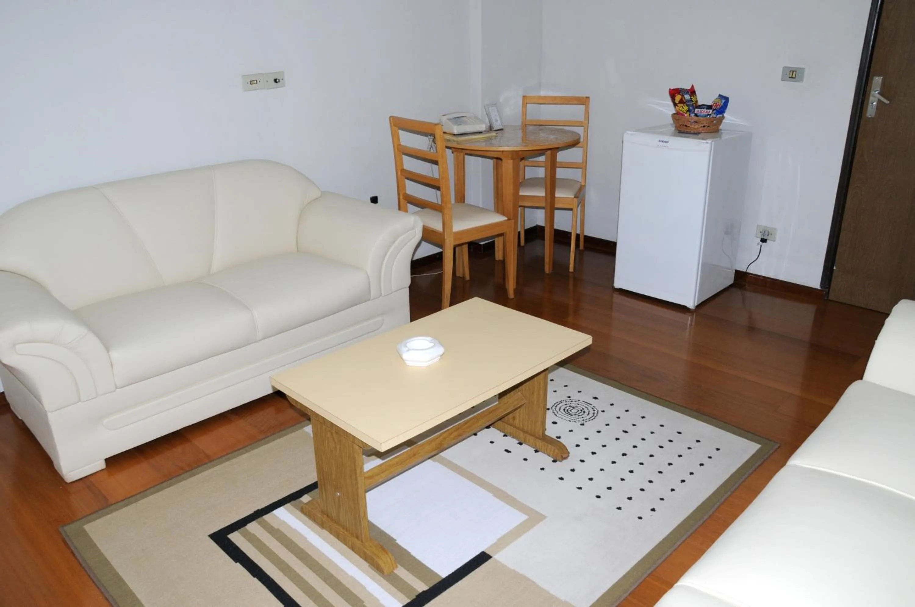 Seating area in Hotel Elite