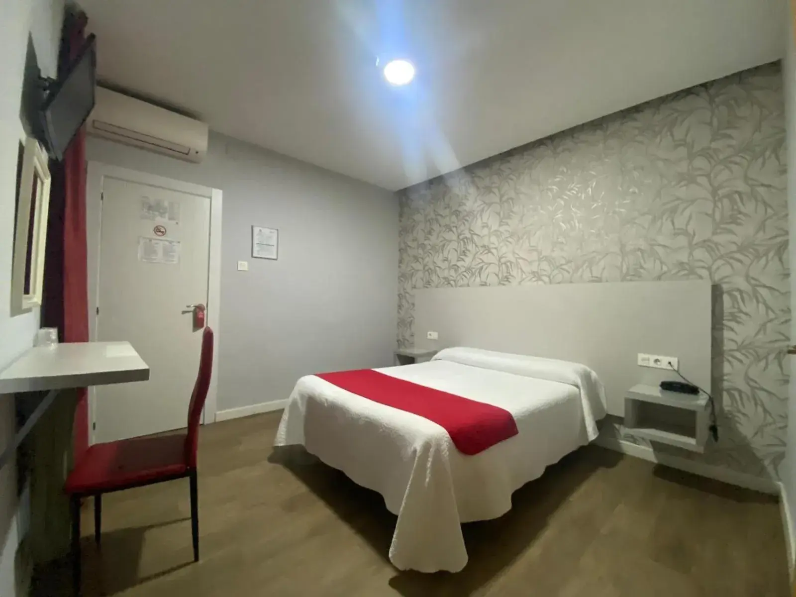 Bed in Hostal Sonia Granada Bed in Hostal Sonia Granada